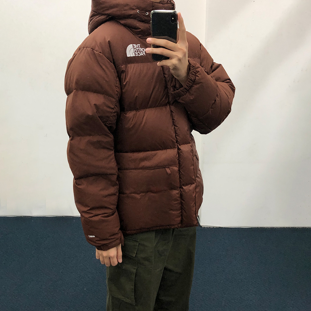 The North Face Himalayan Down Parka Dark Oak 착용 스타일 - 1