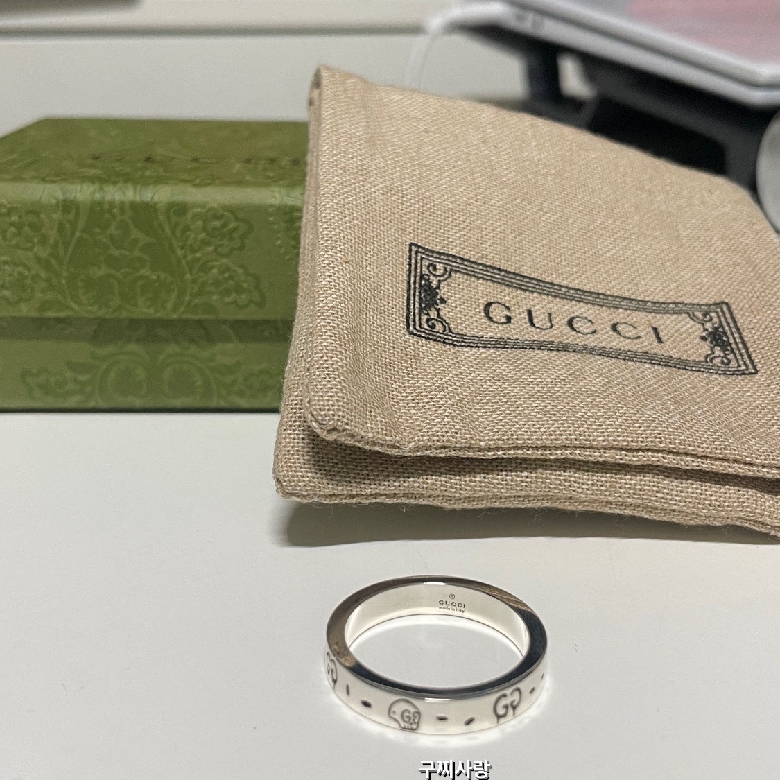 Gucci Ghost Ring Silver 3.8mm 착용 스타일