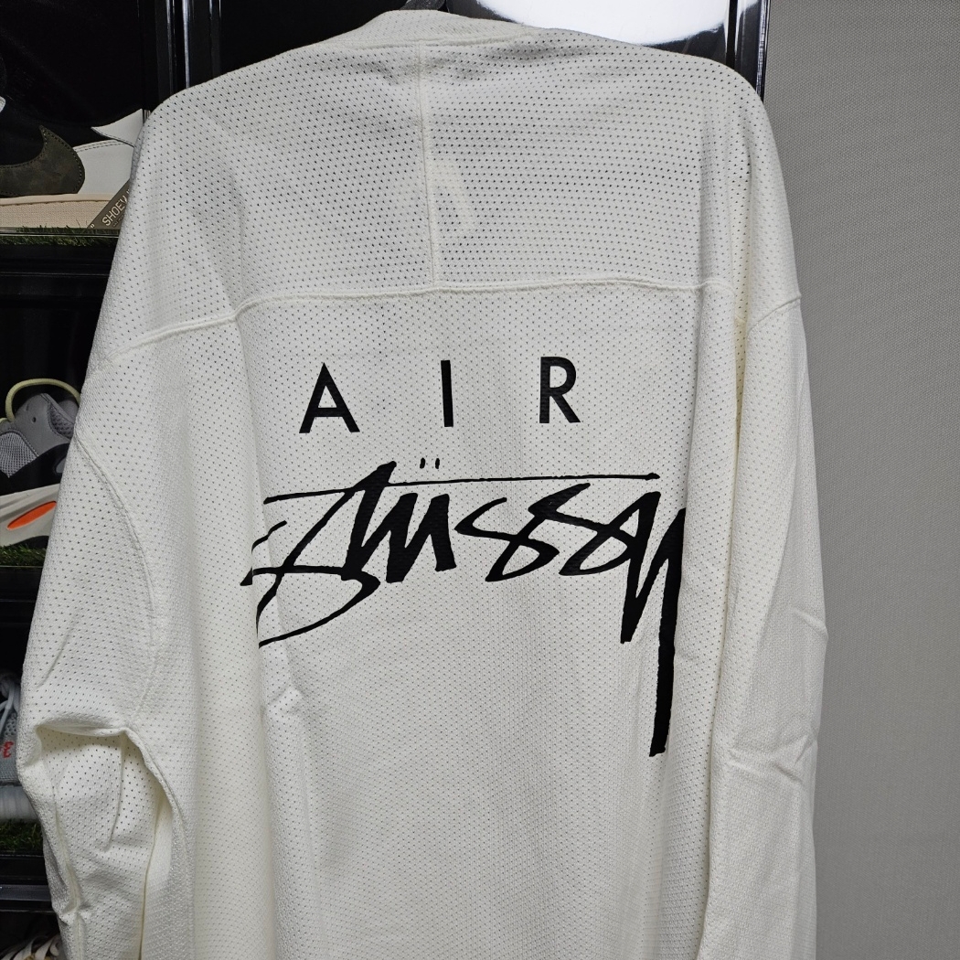 Nike x Stussy Long Sleeve Top Sail (FJ9164-133) 착용 스타일
