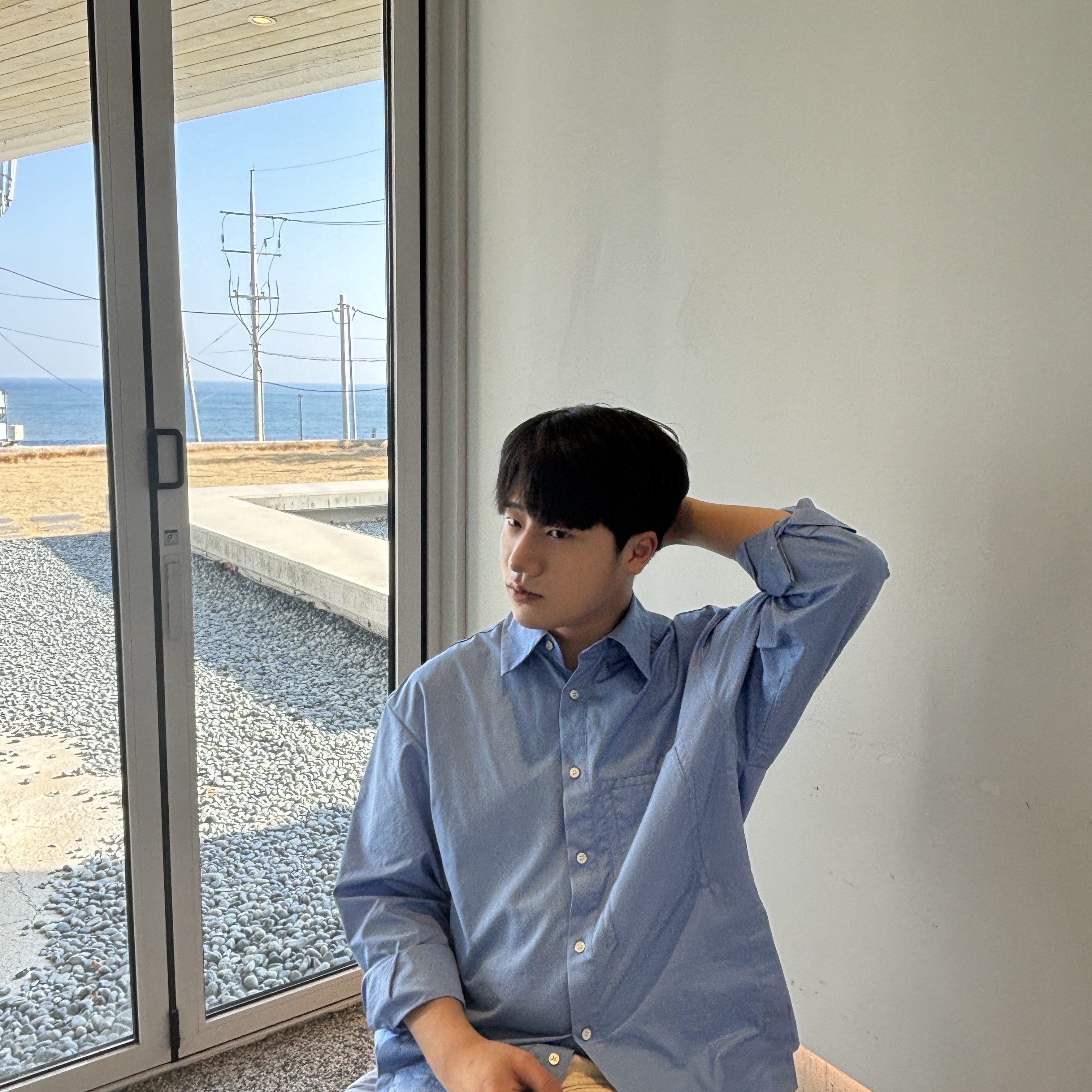 Wooyoungmi Cotton Back Logo Shirt Blue - 23SS 착용 스타일 - 1