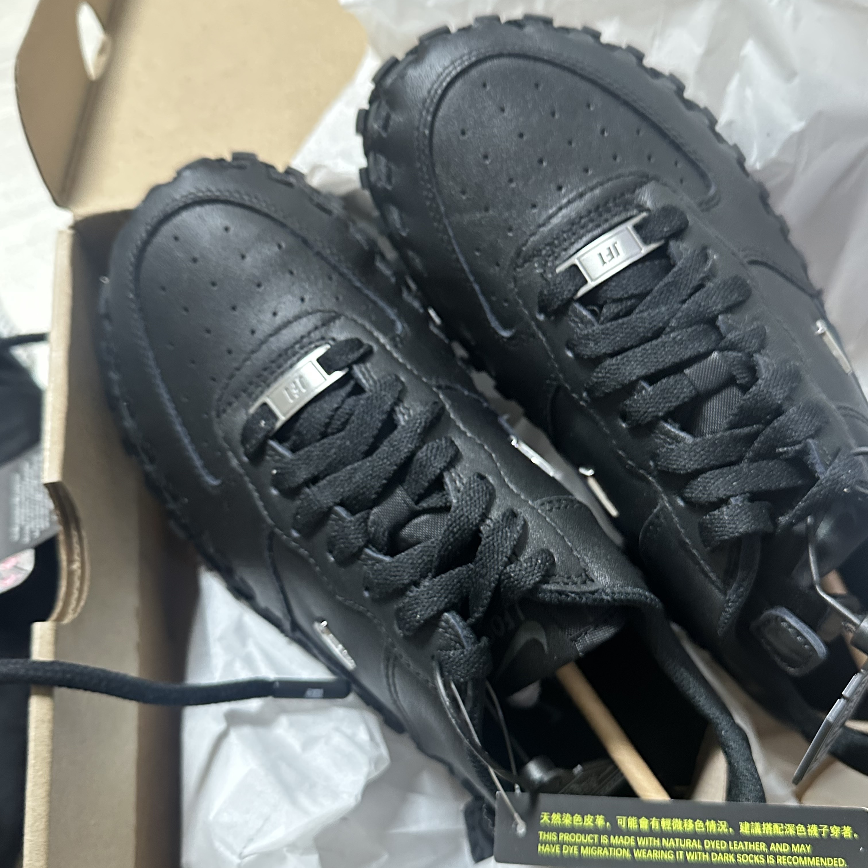 Nike x Jacquemus J Force 1 Low LX SP Black 착용 스타일 - 2