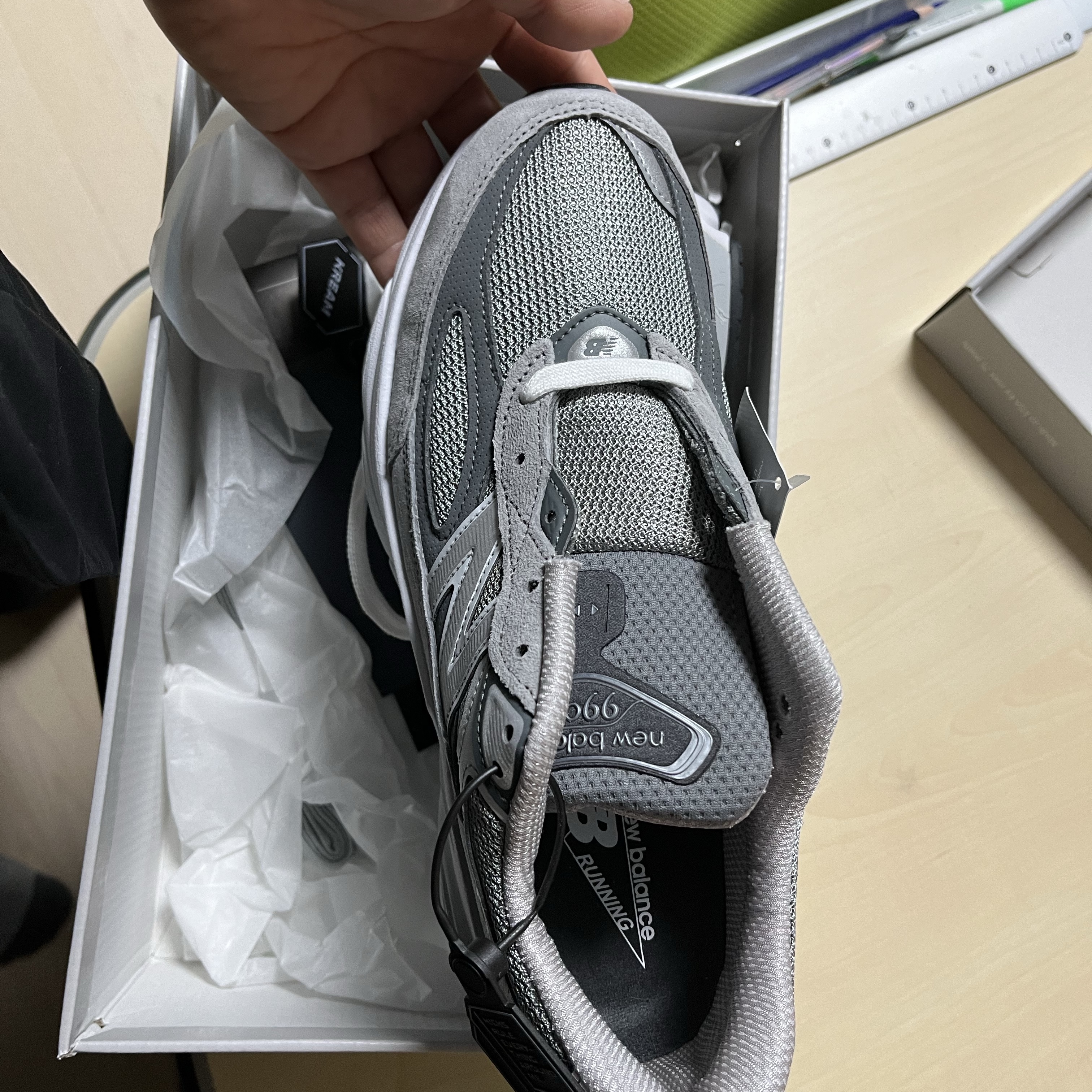 New Balance 990v6 Made in USA Grey - D Standard 착용 스타일 - 1