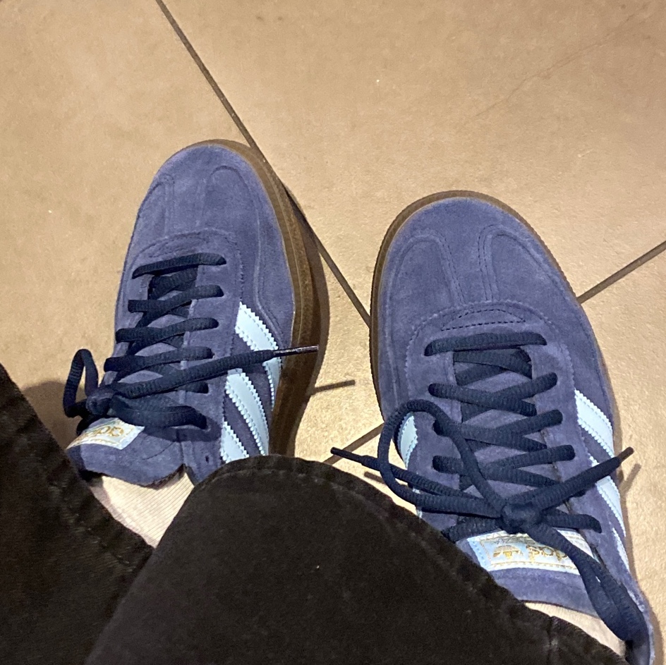 Adidas Spezial Handball Collegiate Navy 착용 스타일 - 2