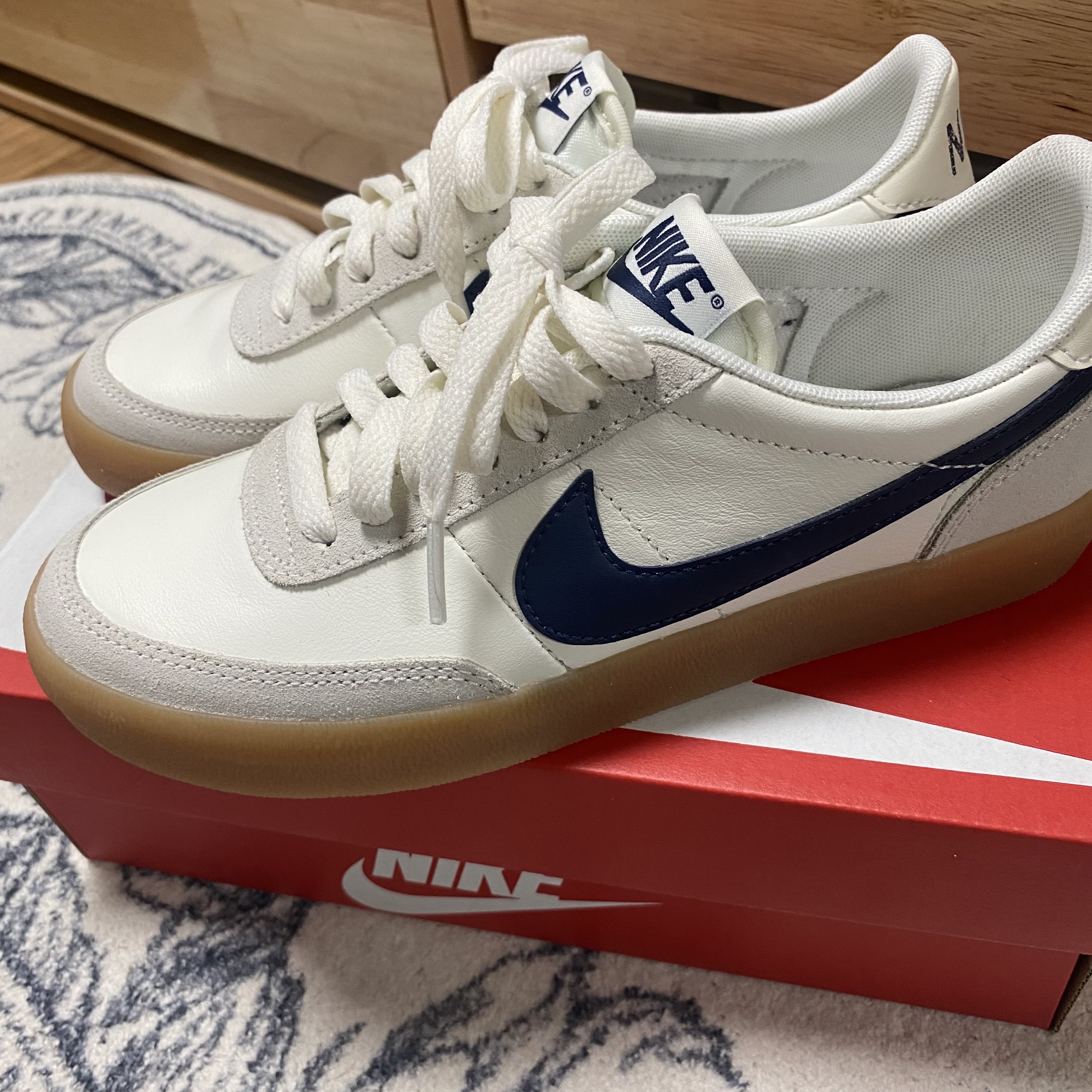 (W) Nike Killshot 2 Sail Midnight Navy 착용 스타일