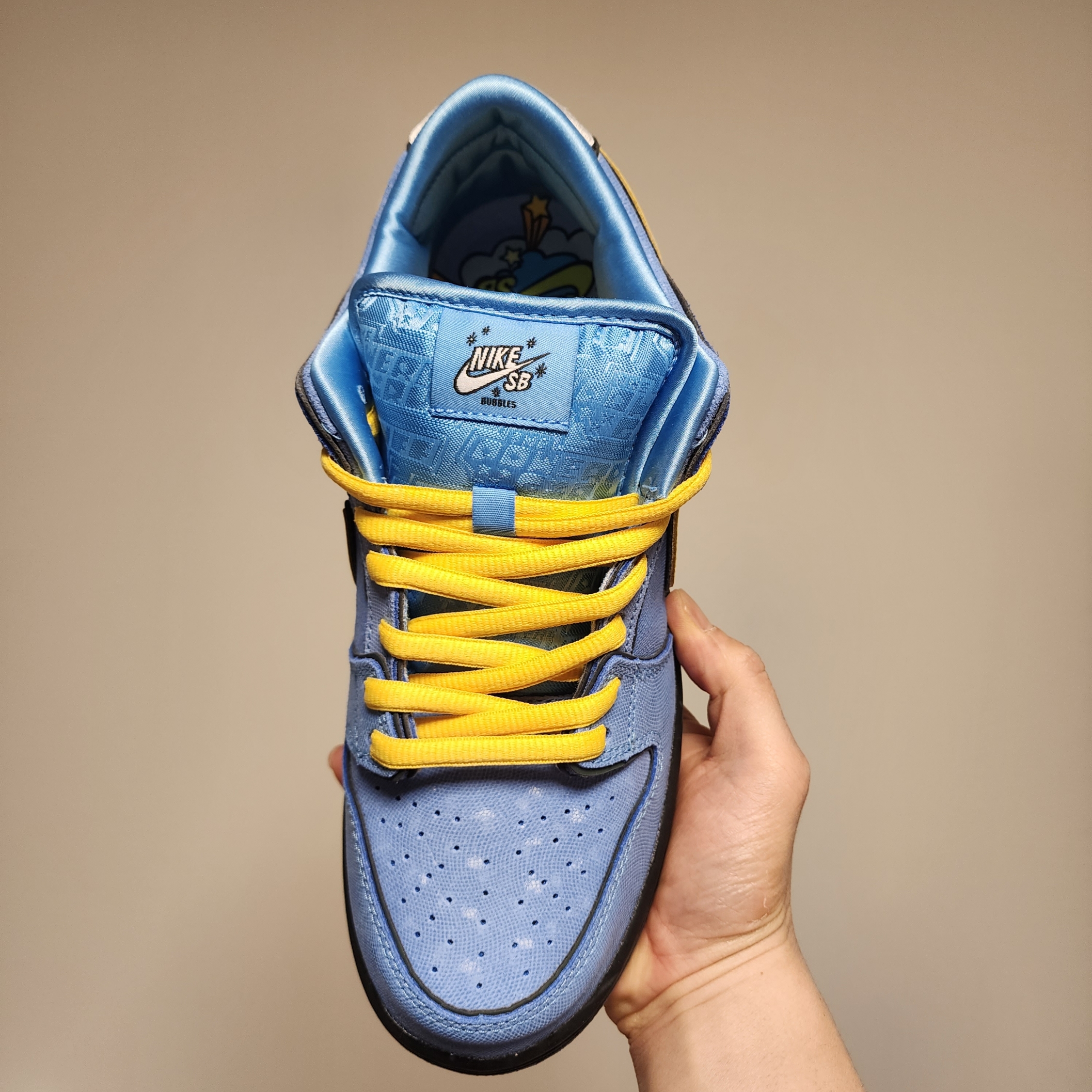 Nike x The Powerpuff Girls SB Dunk Low Pro QS Bubbles 착용 스타일 - 4