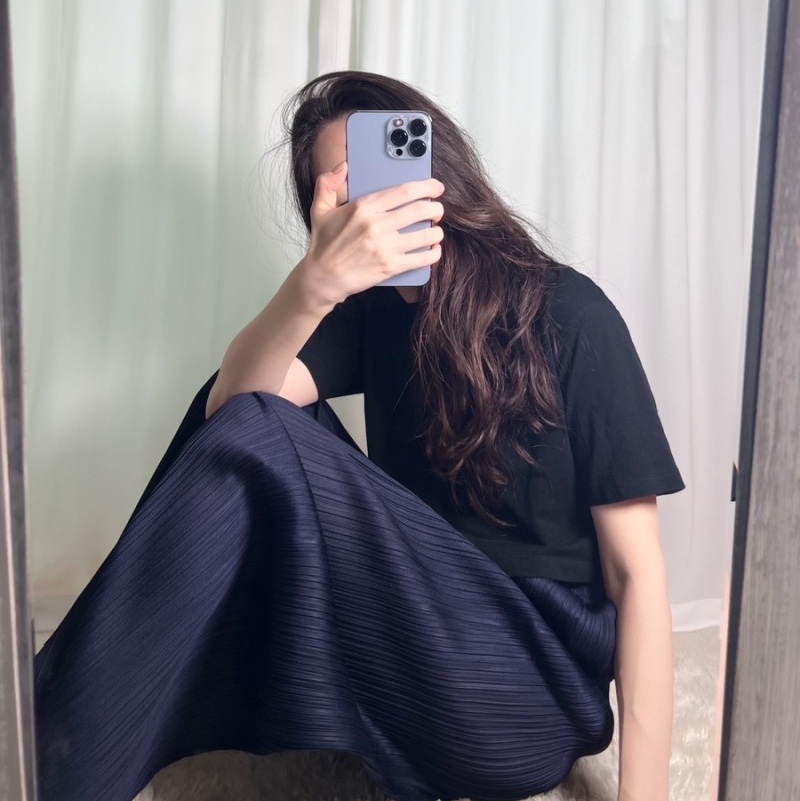 (W) Pleats Please Issey Miyake Forward 1 Pants Navy 착용 스타일