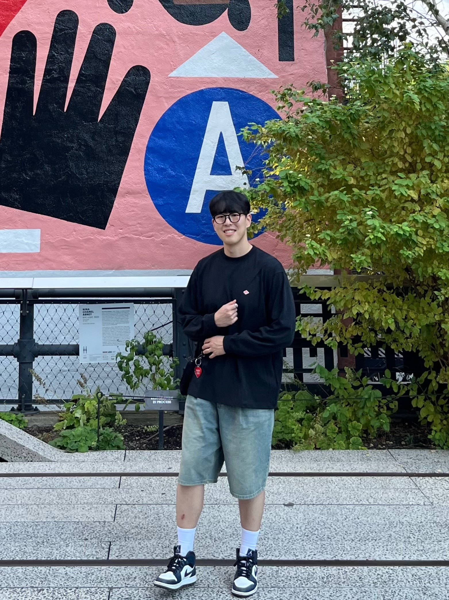 단톤 플레인 롱슬리브 티셔츠 콜 그레이, 조던 1 미드 다크 틸 착용 스타일