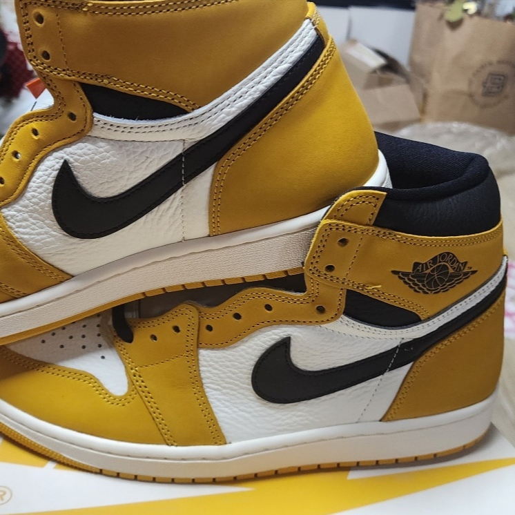 Jordan 1 Retro High OG Yellow Ochre 착용 스타일 - 2