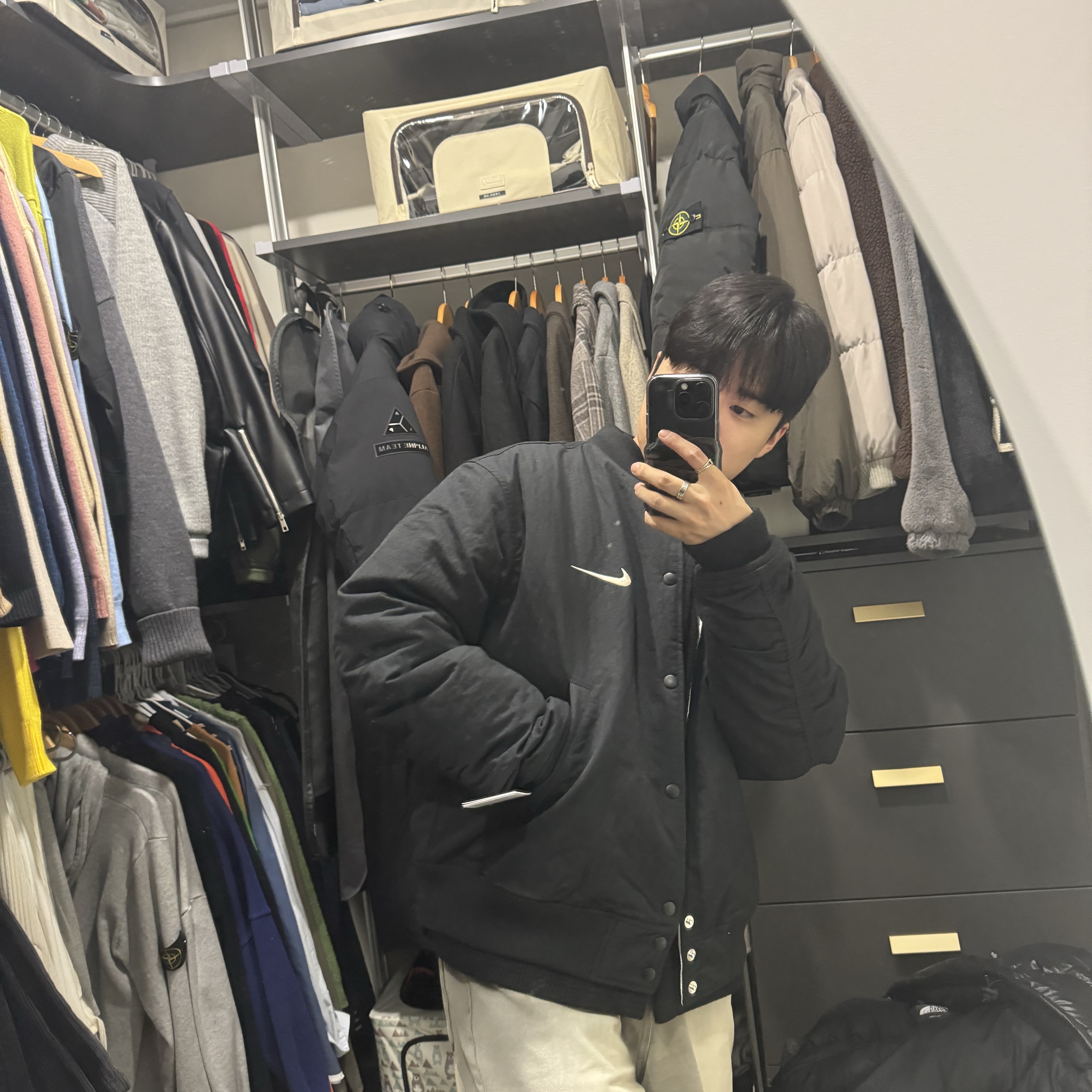 Nike x Stussy Reversible Jacket Black (FJ9153-010) 착용 스타일