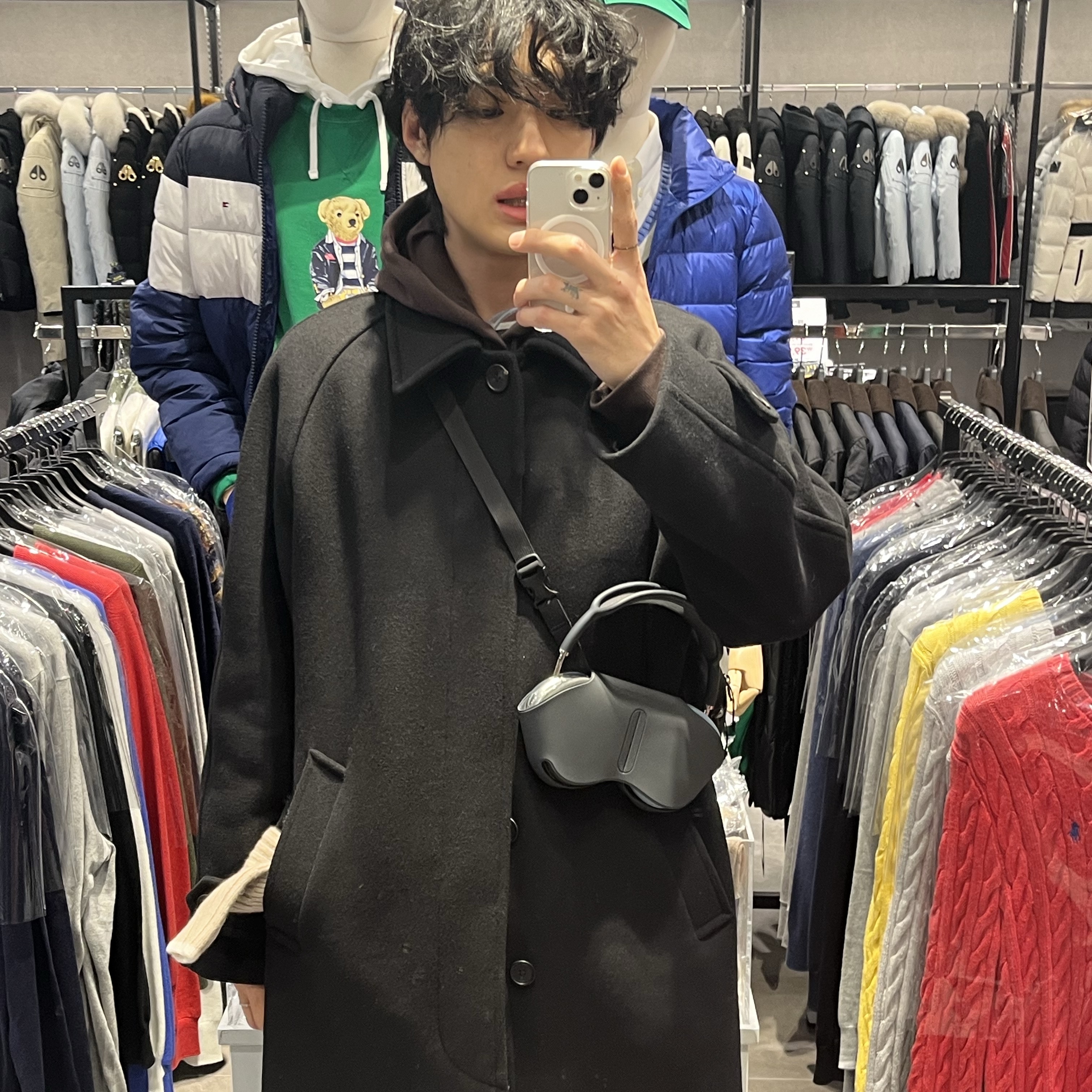 Apple AirPods Max Lightning Space Gray (Korean Ver.), Arc'teryx Mantis 2 Waistpack 24K Black 착용 스타일
