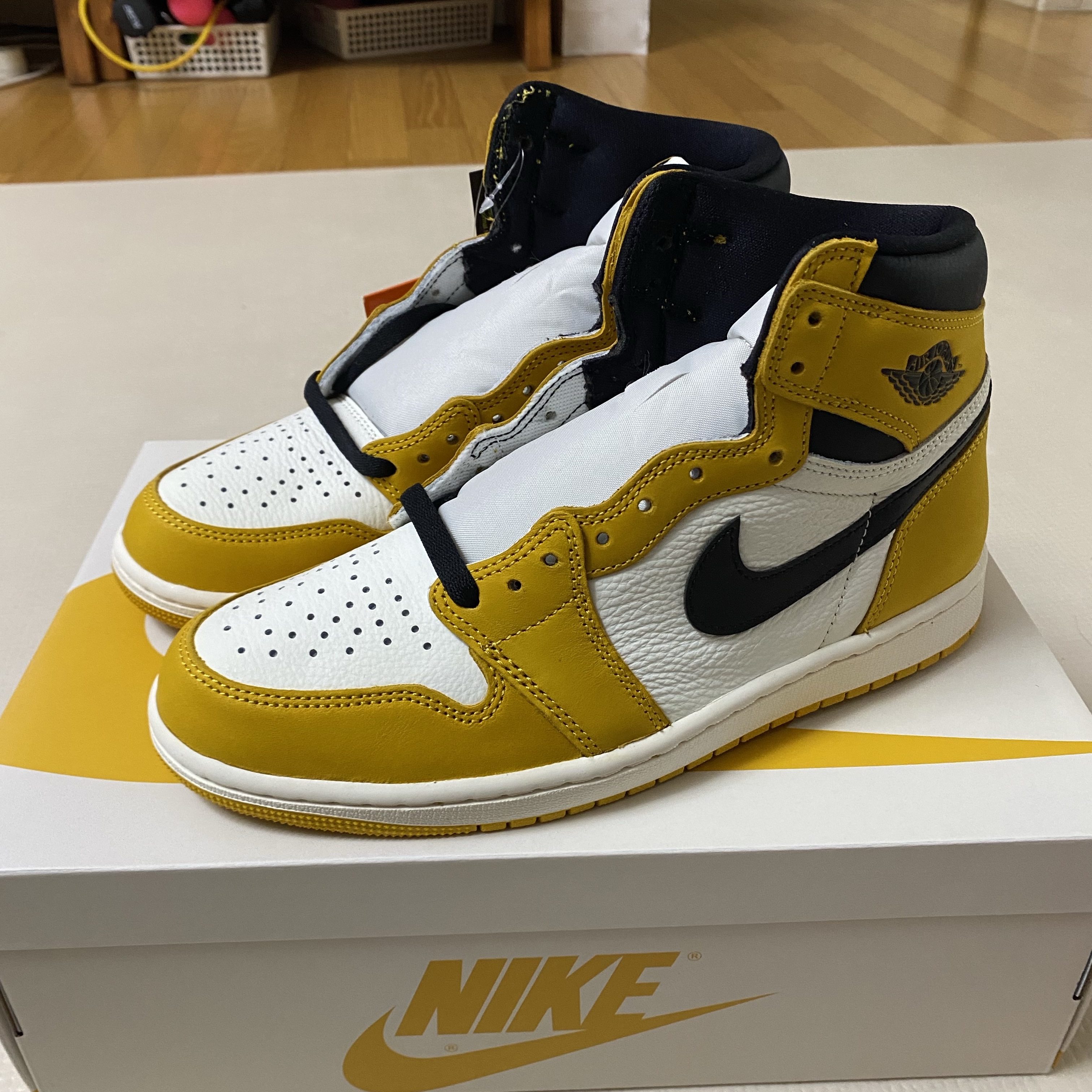 Jordan 1 Retro High OG Yellow Ochre 착용 스타일
