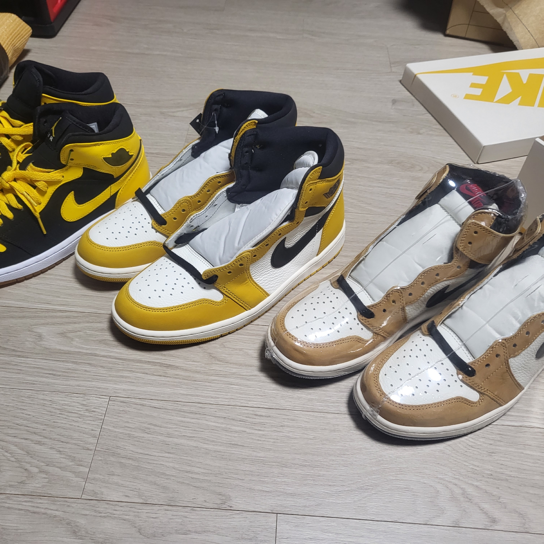 Jordan Old Love New Love Beginning Moments Pack 1/1, Jordan 1 Retro High OG Yellow Ochre 착용 스타일