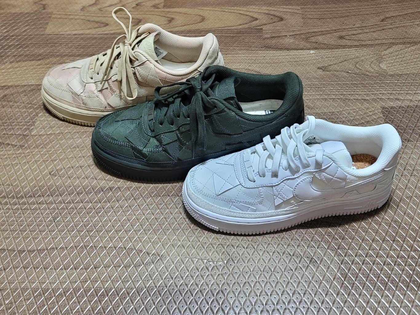 Nike x Billie Eilish Air Force 1 Low SP Triple White, Nike x Billie Eilish Air Force 1 Low '07 SP Sequoia 착용 스타일