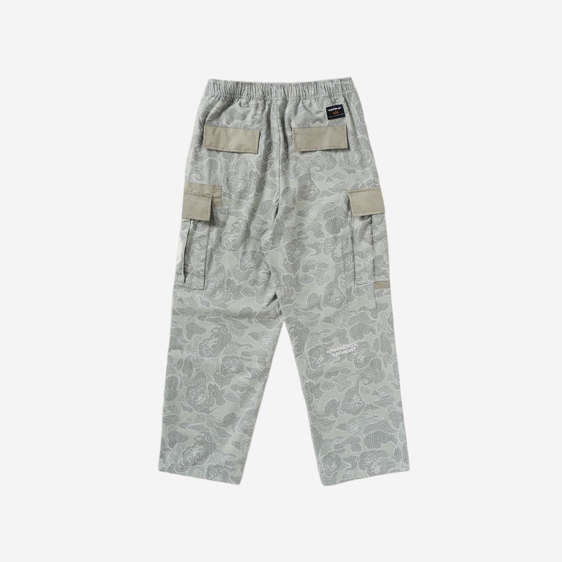 BAPE x Alpha Industries 6 Pocket Pants Olive Drab 상세 이미지 2