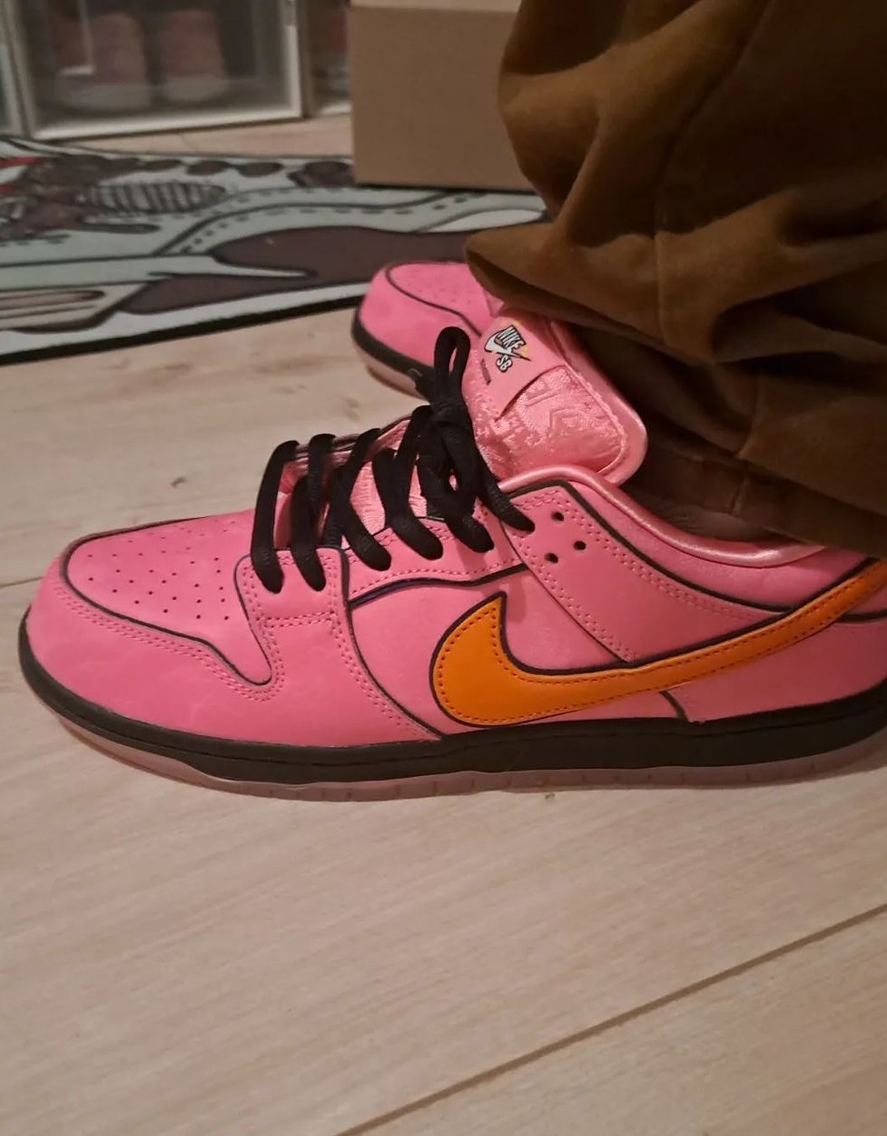 Nike x The Powerpuff Girls SB Dunk Low Pro QS Buttercup, Nike x The Powerpuff Girls SB Dunk Low Pro QS Blossom 착용 스타일 - 3