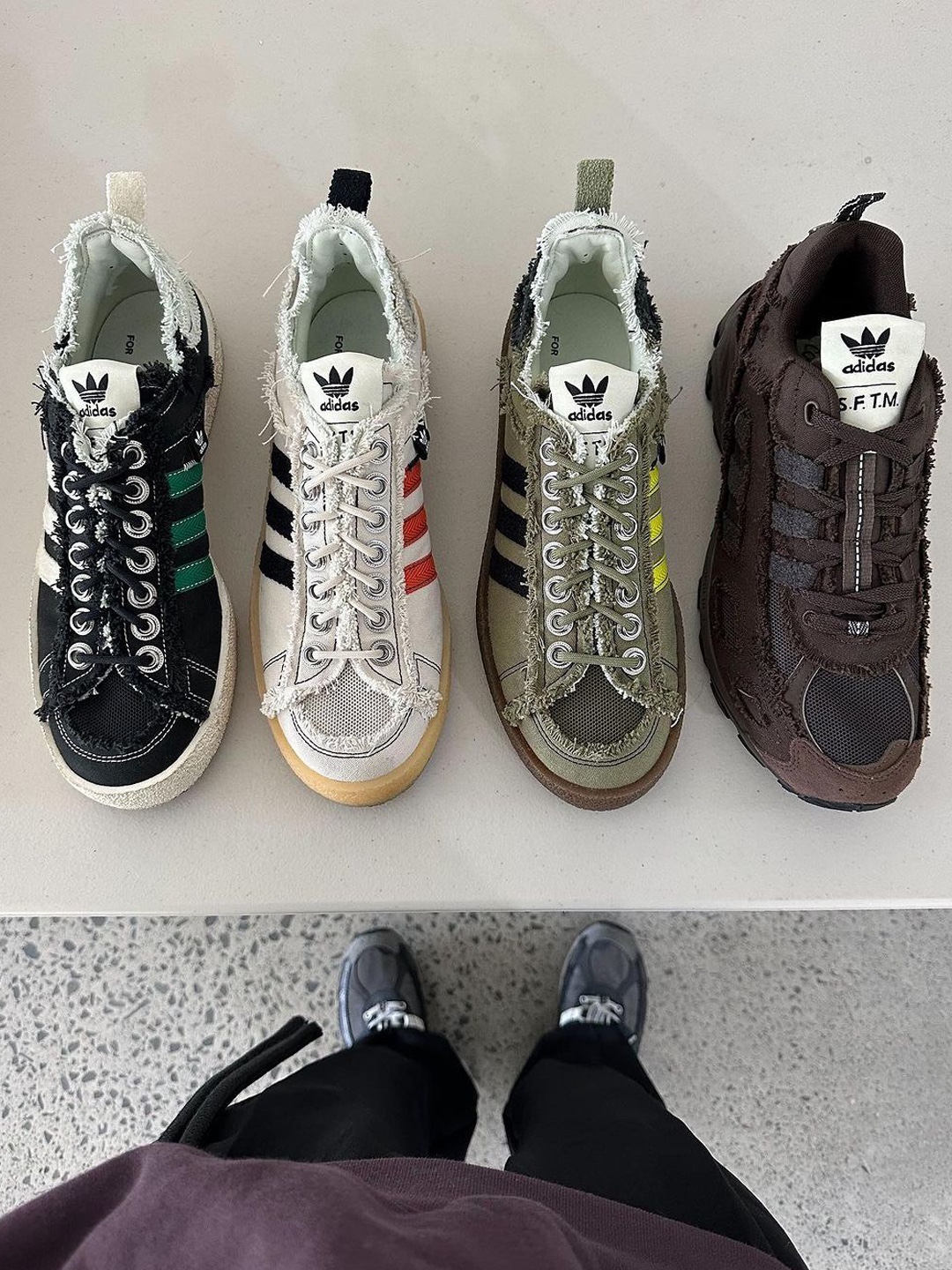 Adidas x Song for the Mute Campus 80s Bliss Core Black, Adidas x Song for the Mute Shadowturf Dark Brown 착용 스타일 - 2