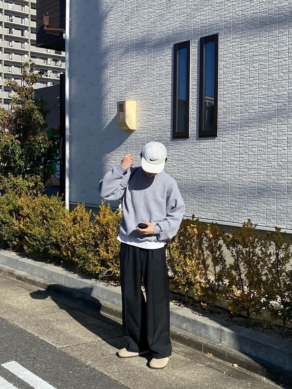 Nike NSW Tech Fleece Revival Crewneck Sweatshirt Grey - Asia, Dada Logo Embossed Crewneck Grey 착용 스타일 - 5
