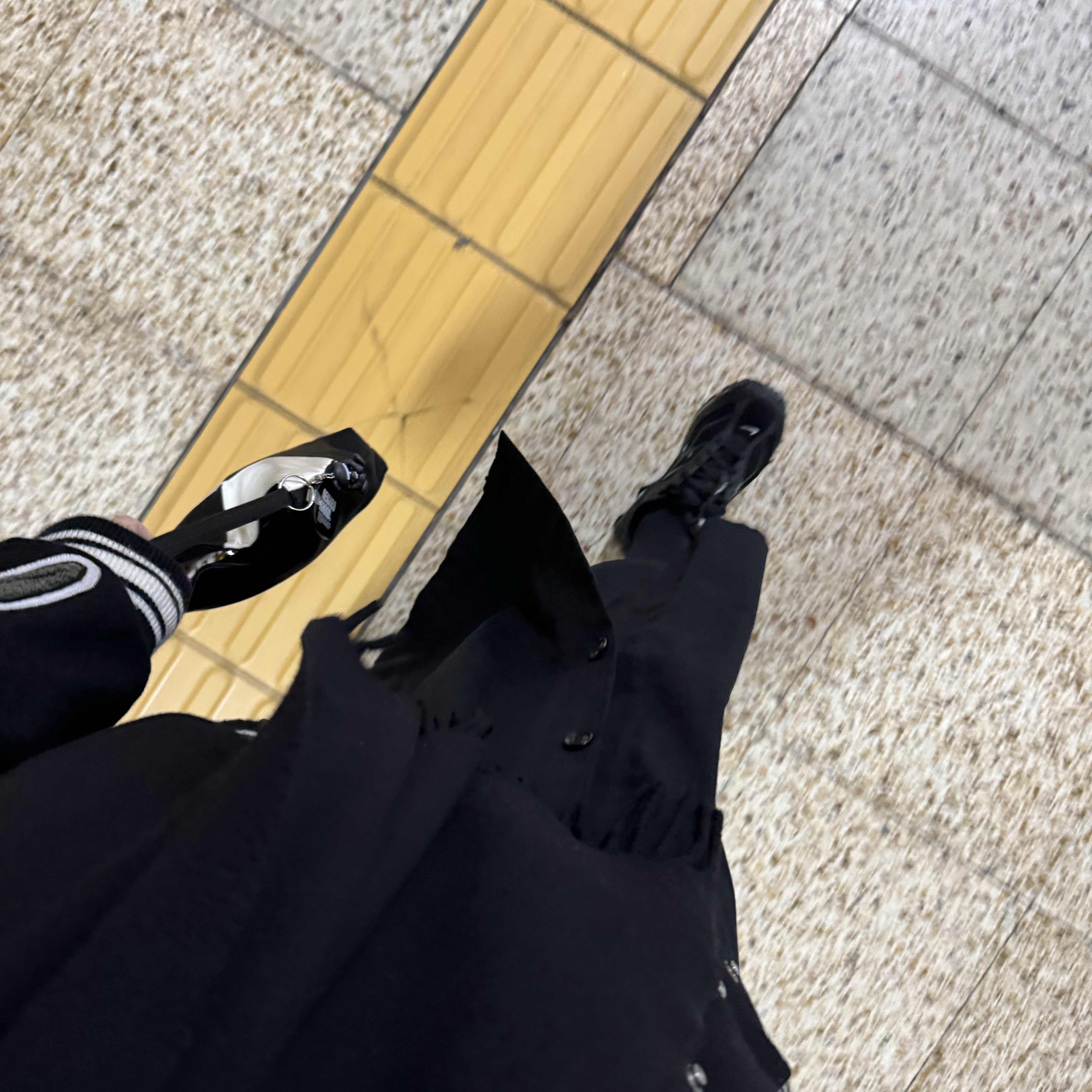 Nike x Supreme Shox Ride 2 SP Black 착용 스타일