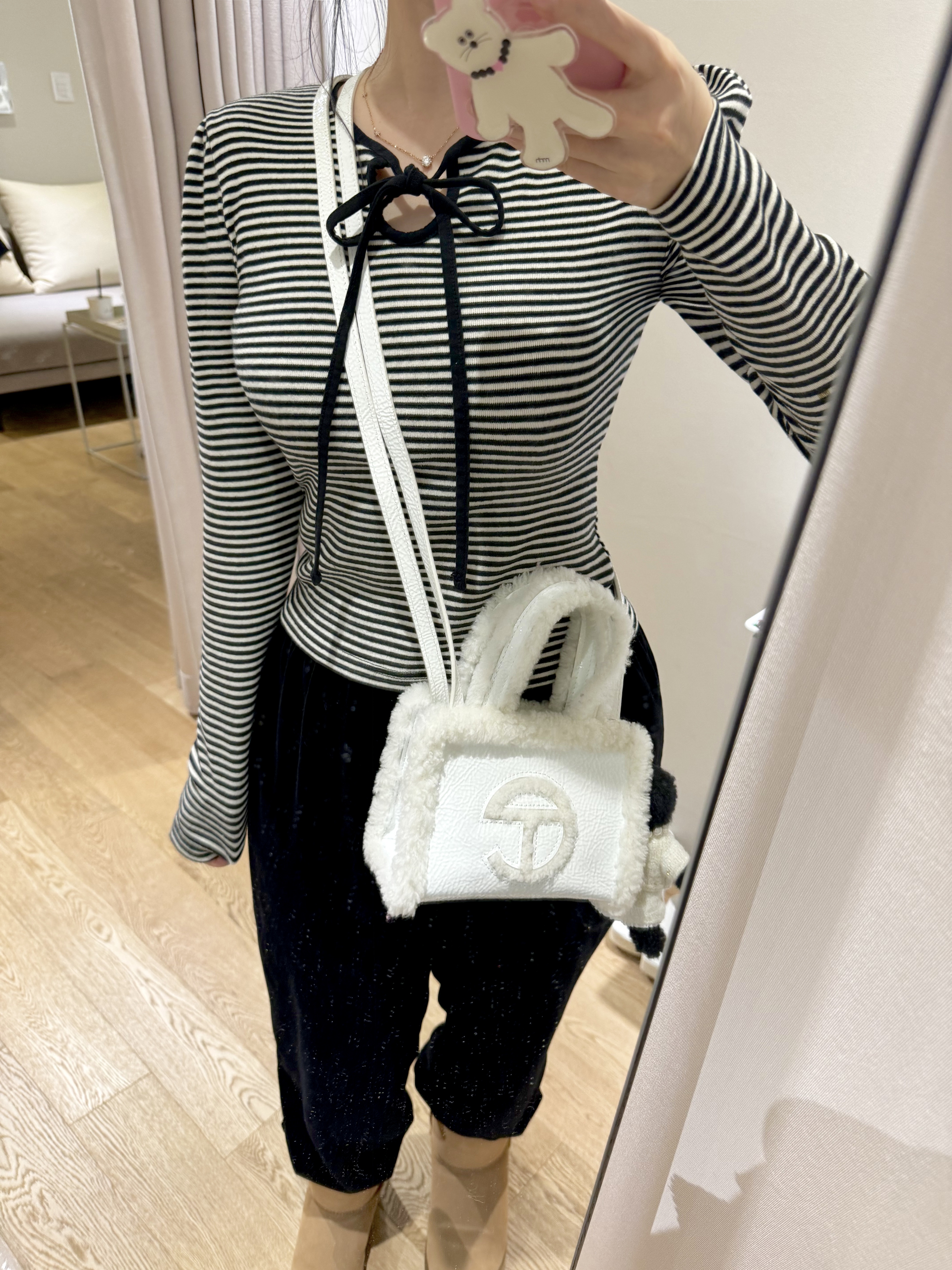 (W) UGG Classic Mini II Boots Chestnut, (W) UGG Classic Short II Boots Chestnut 착용 스타일 - 1