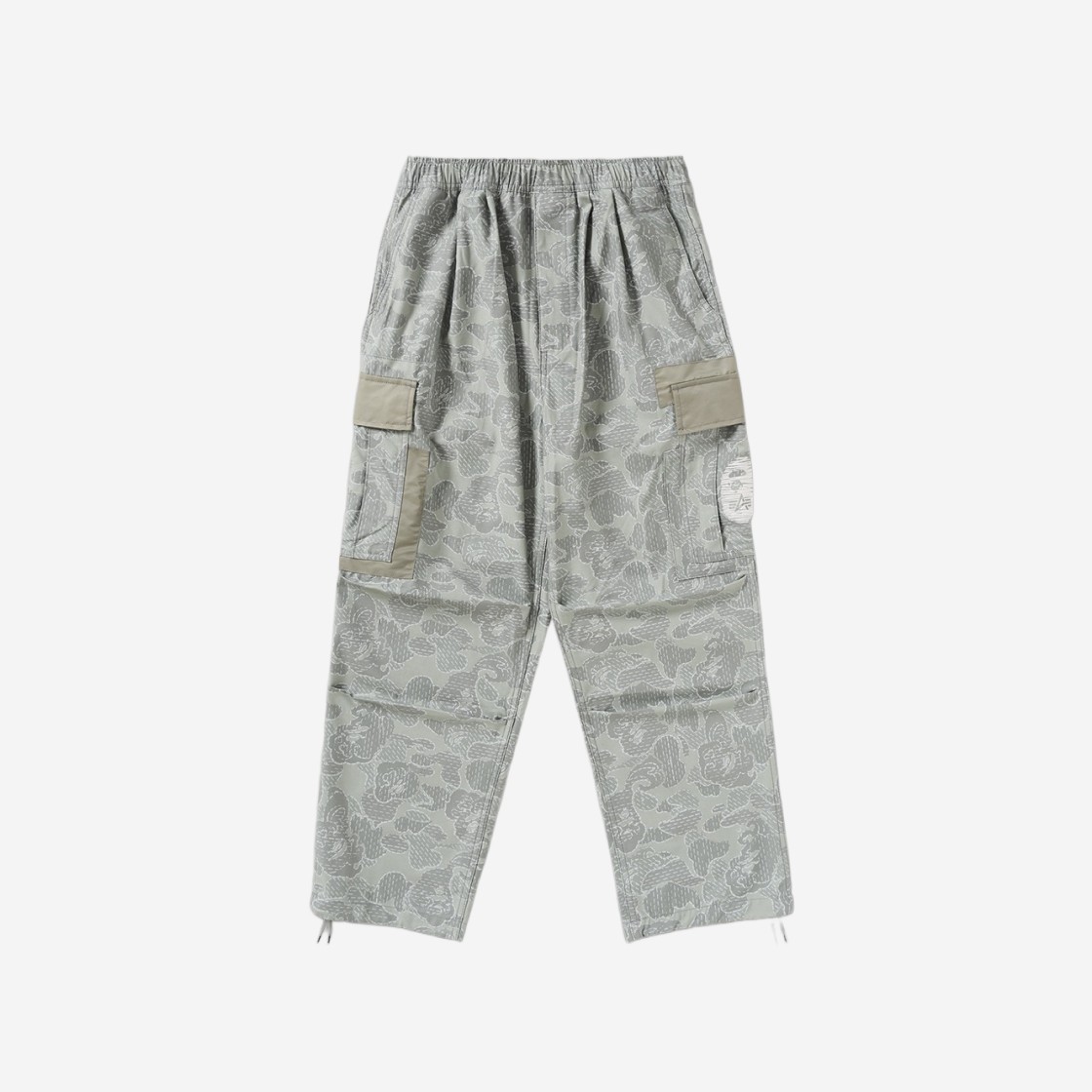 BAPE x Alpha Industries 6 Pocket Pants Olive Drab 상세 이미지 1