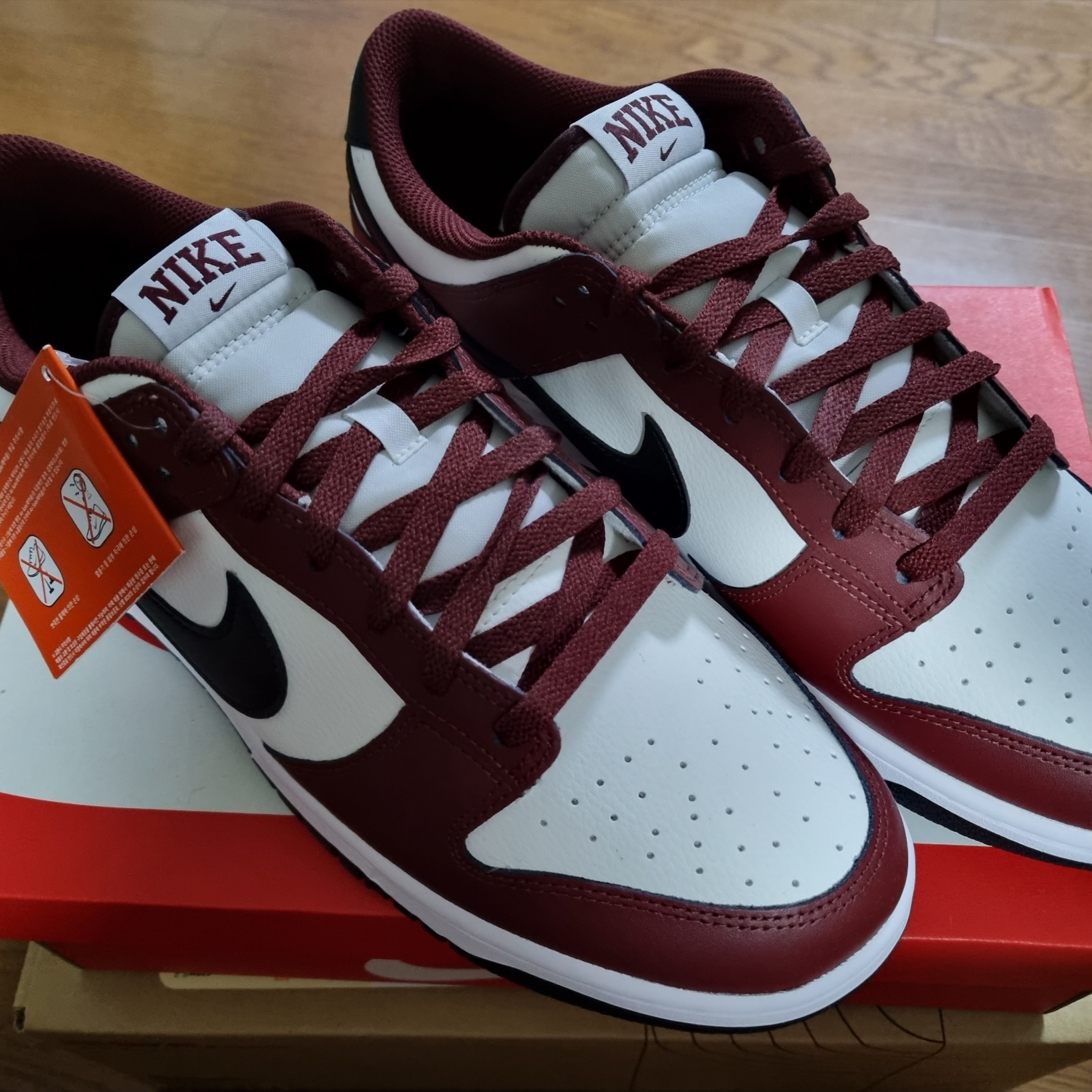 Nike Dunk Low Dark Team Red 착용 스타일 - 1