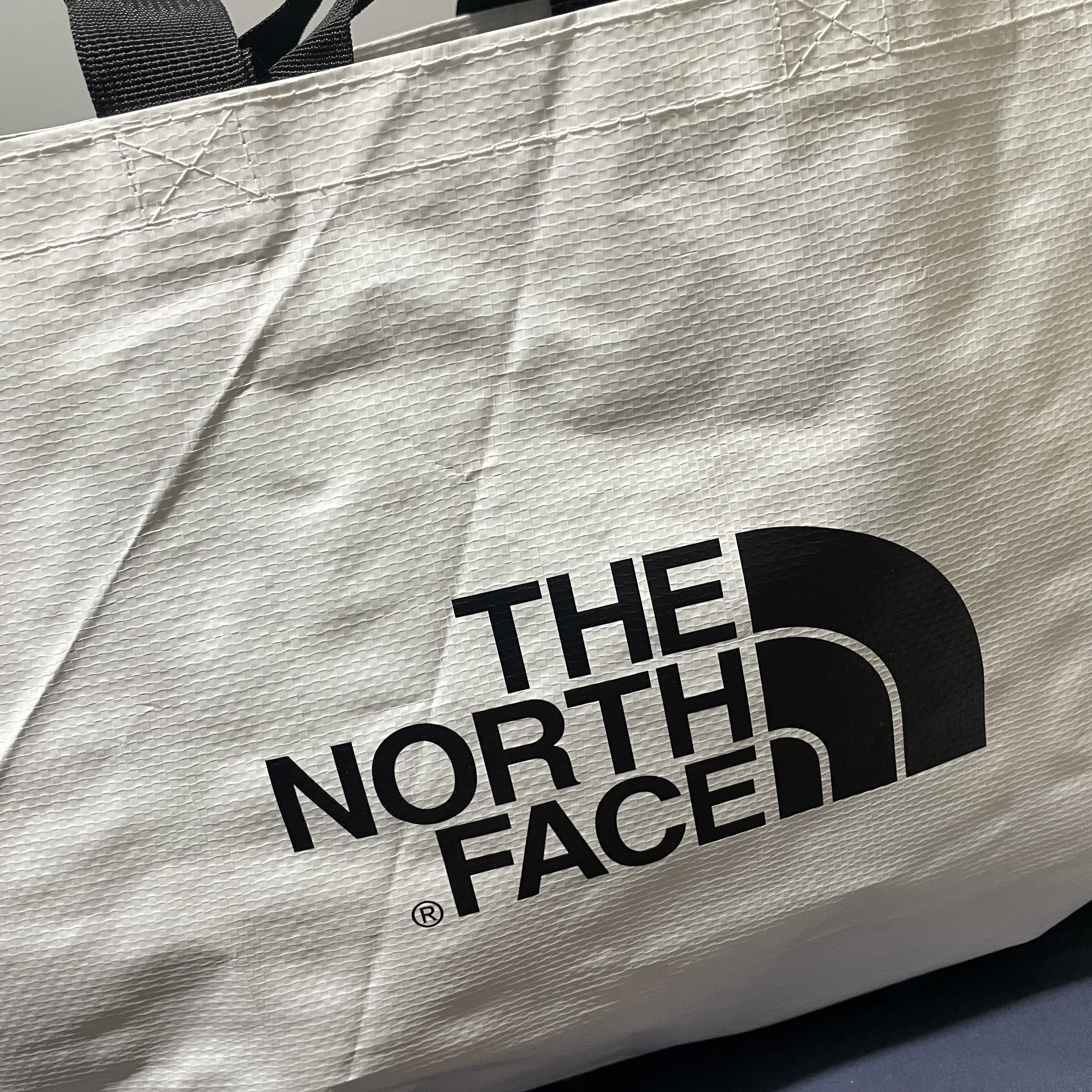 The North Face 1996 Eco Nuptse Jacket Black 착용 스타일 - 1