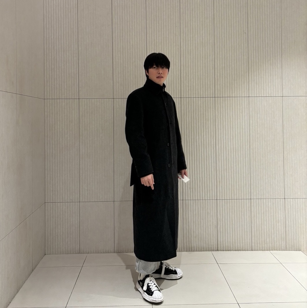 Maison Mihara Yasuhiro Blakey OG Sole Canvas Low-top Sneakers Black White, Moncler Padded Wool Cardigan Black - 23FW 착용 스타일 - 1