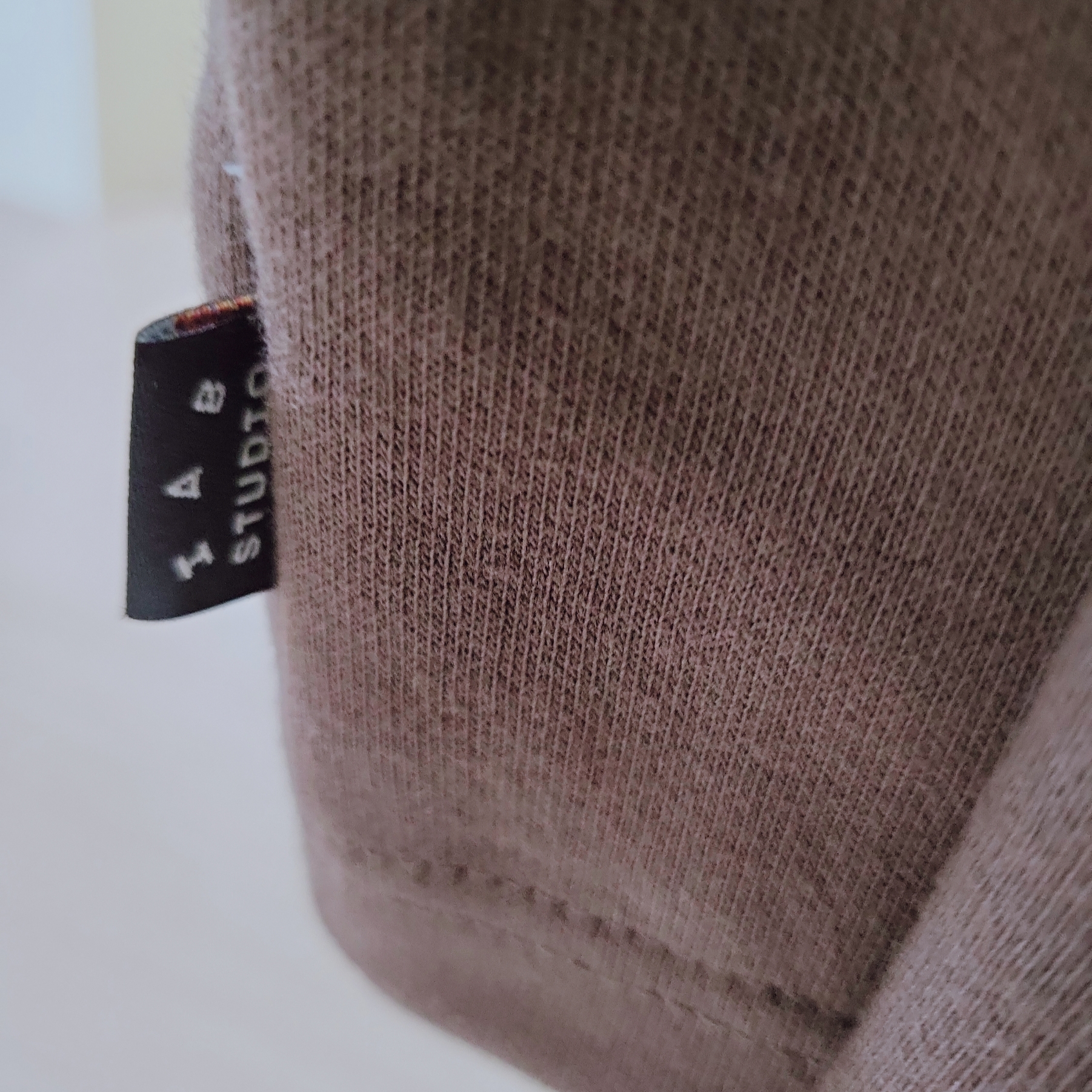 IAB Studio Long Sleeve Choco Cream 착용 스타일 - 5