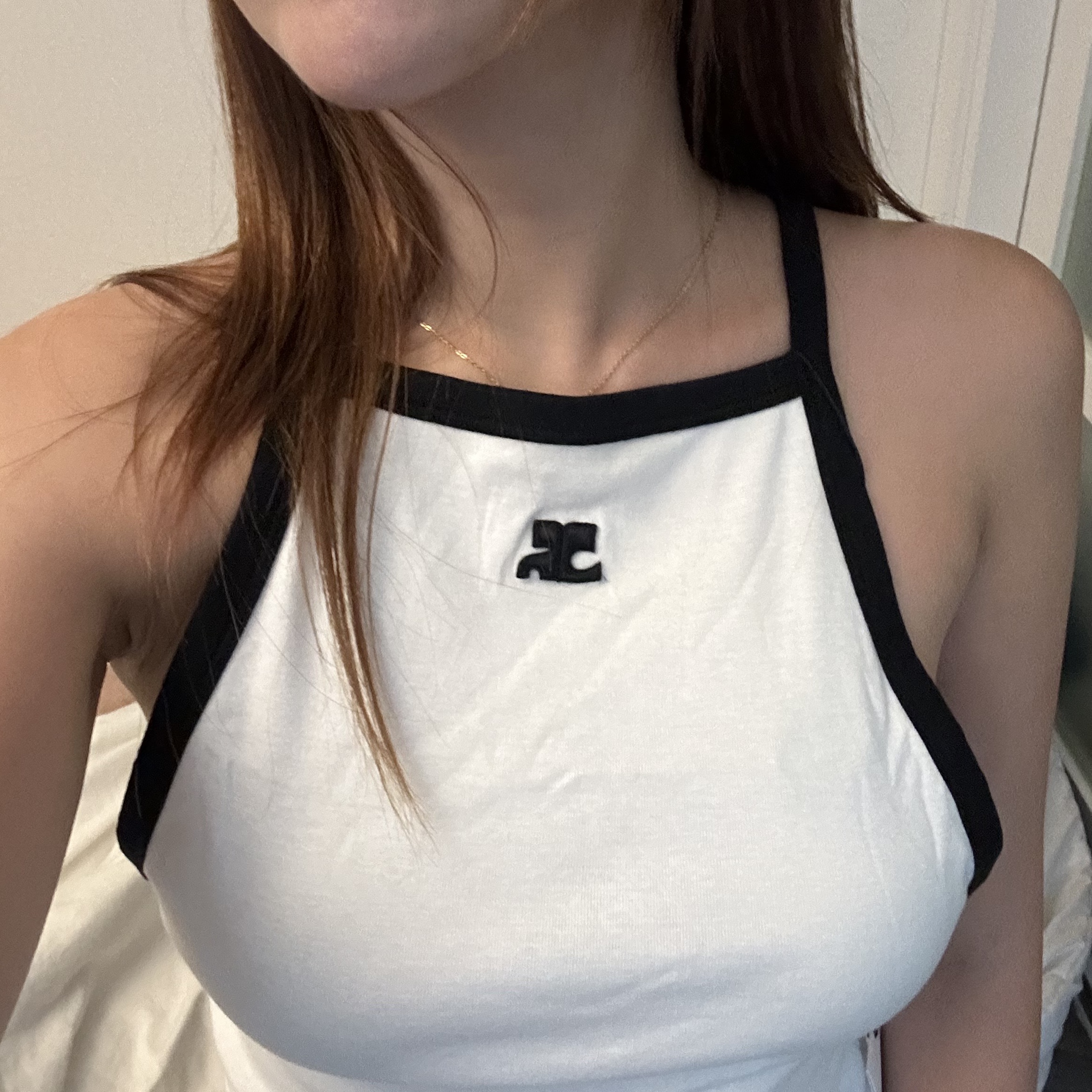 (W) Courreges Light Ribs Contrast Tank Top Heritage White Black 착용 스타일