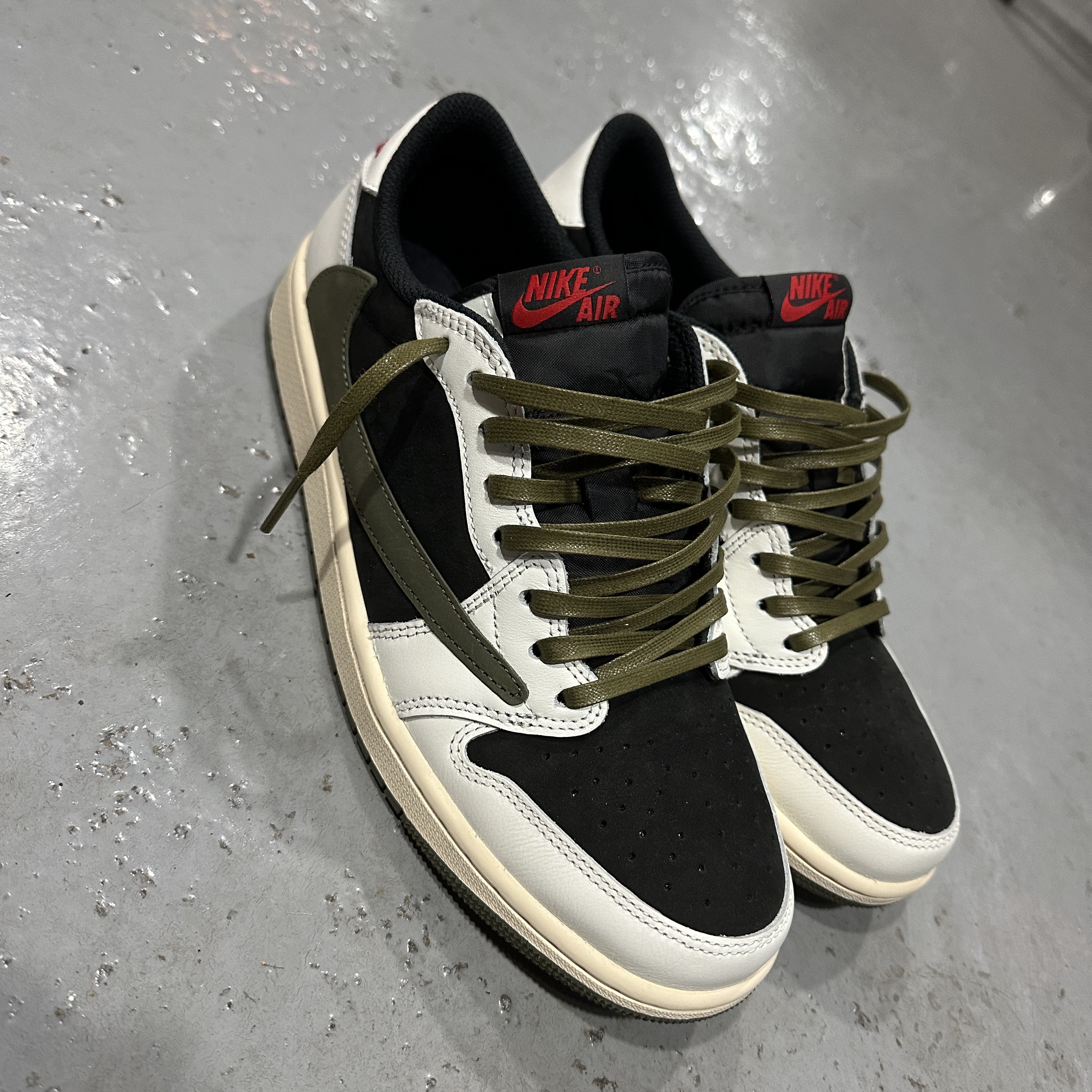 (W) Jordan 1 x Travis Scott Retro Low OG SP Medium Olive 착용 스타일