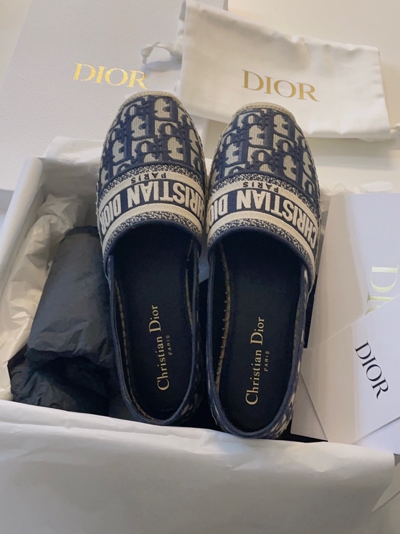(W) Dior Granville Espadrille Deep Blue Dior Oblique Embroidered Cotton 착용 스타일