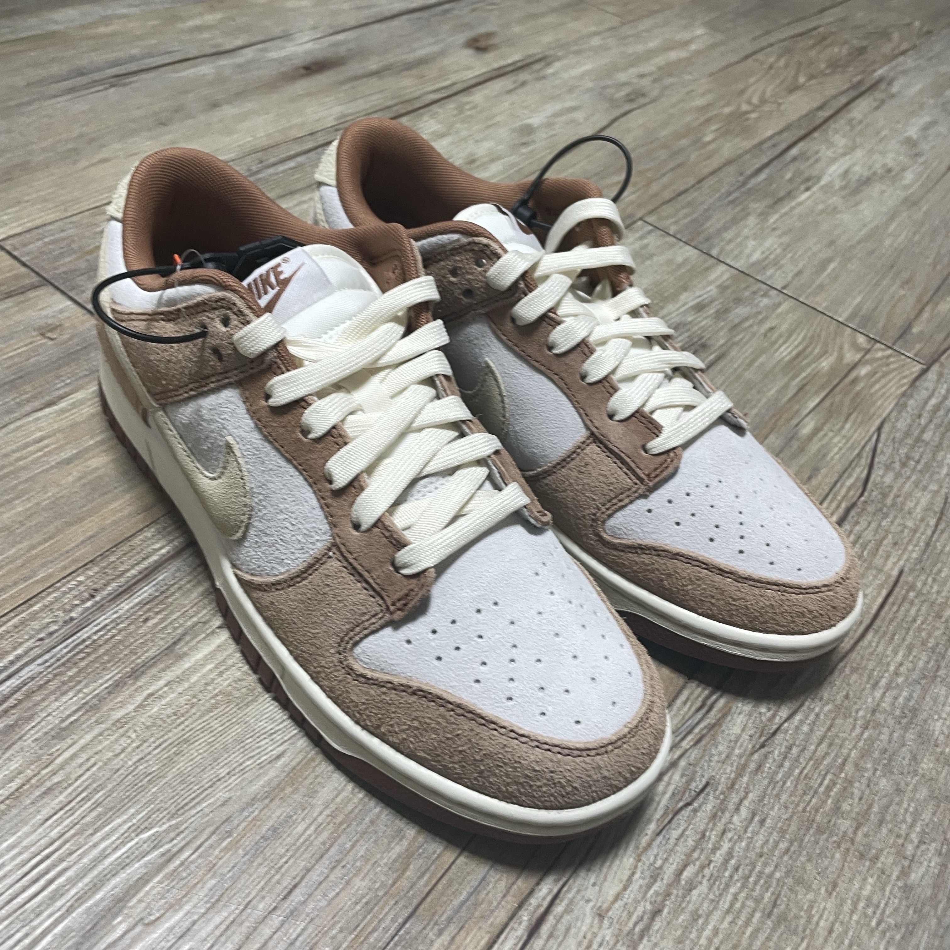 Nike Dunk Low Pro Premium Medium Curry 착용 스타일