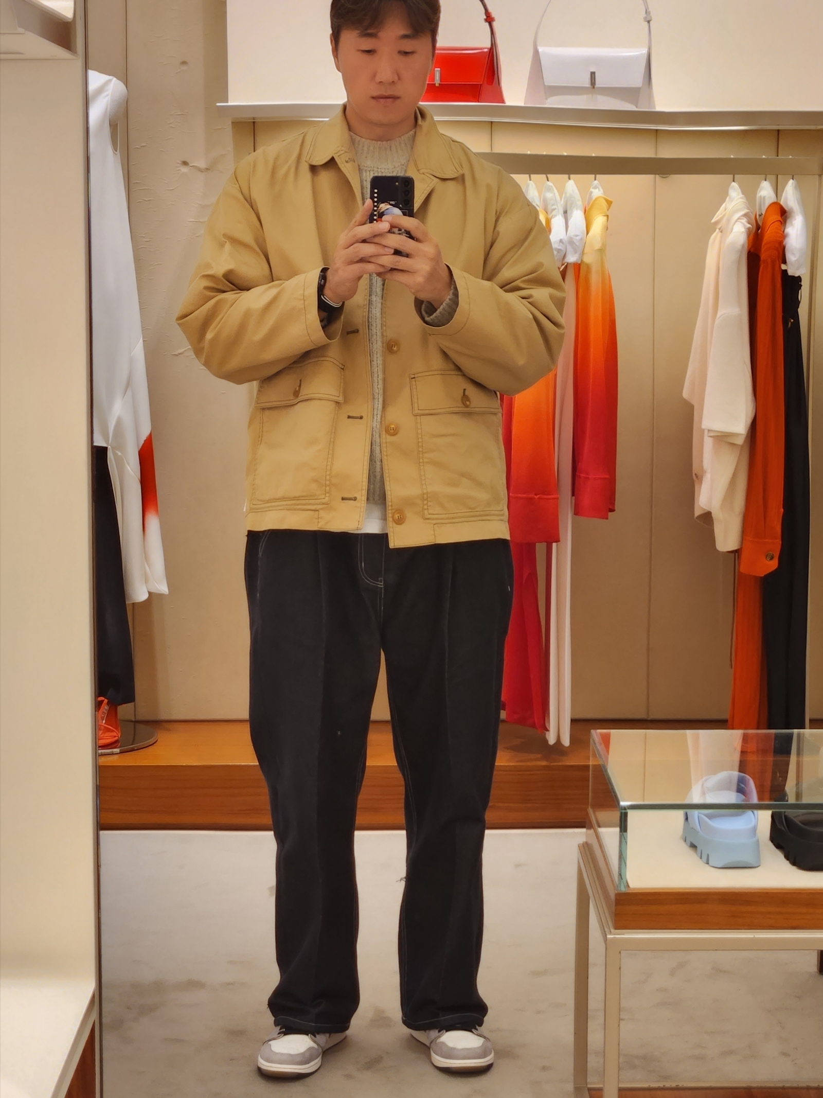 Uniqlo x Marni Oversized Utility Jacket Beige, Jordan 1 Element Gore-Tex Sail 착용 스타일