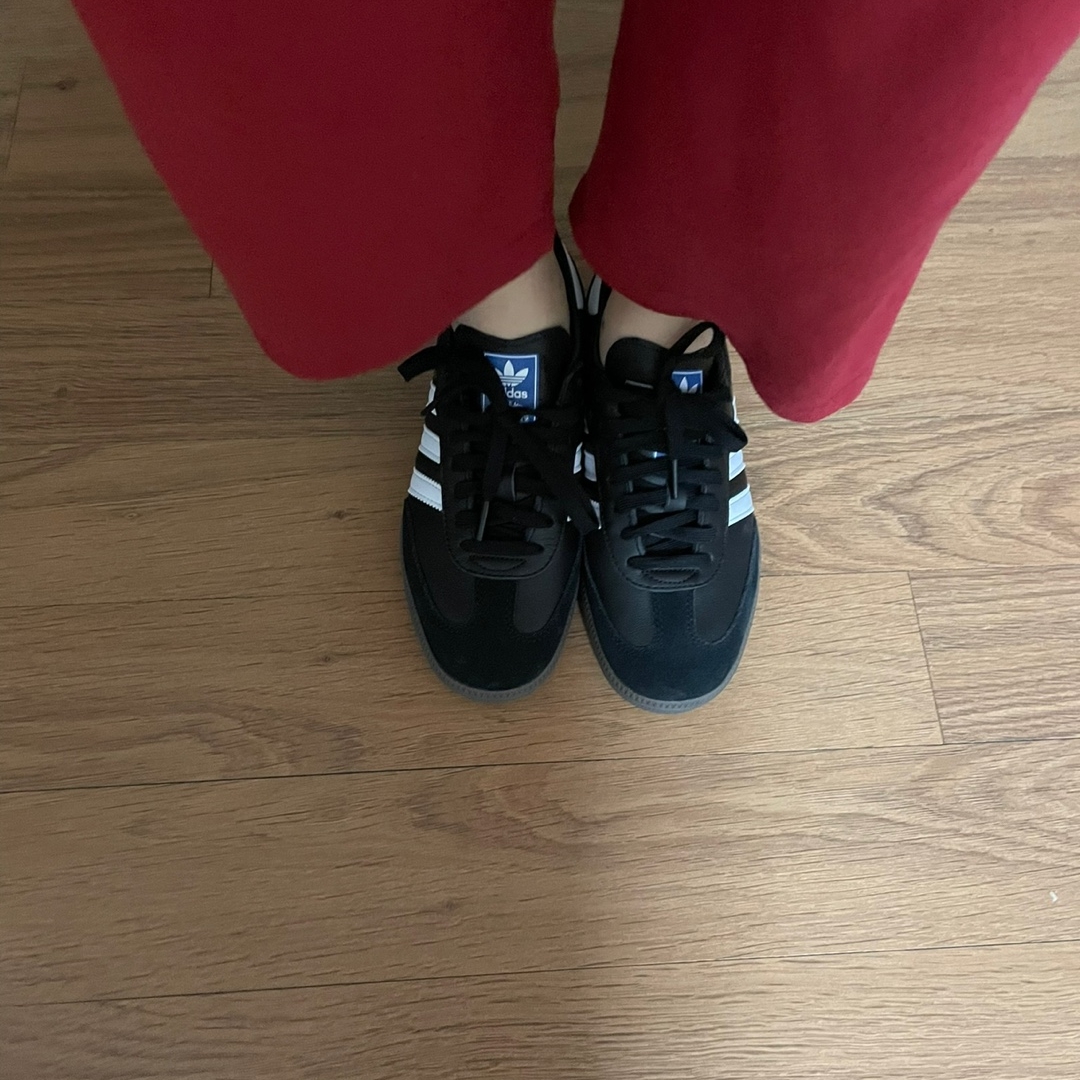 Adidas Samba OG Black White Gum 착용 스타일