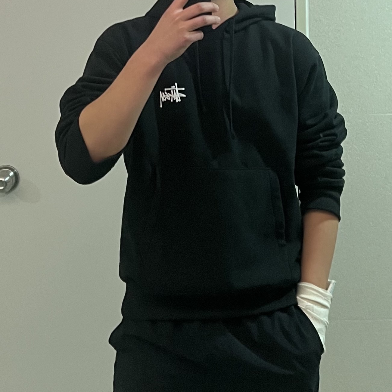 Stussy Basic Stussy Hoodie Black 2023 착용 스타일 - 1