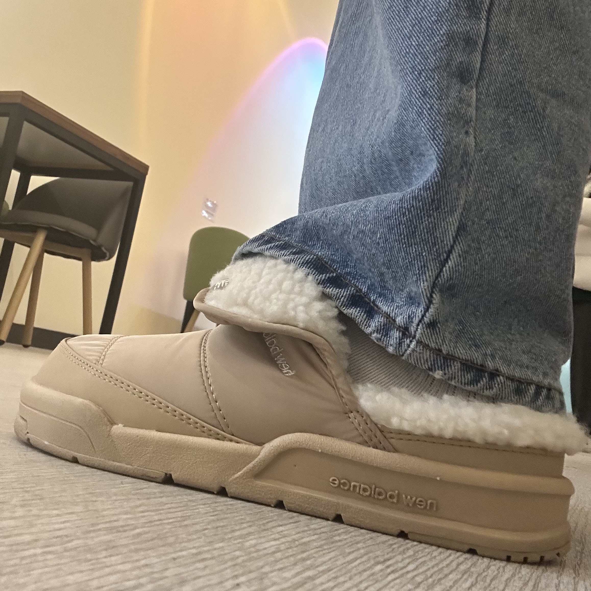 New Balance Puflee v2 Beige 착용 스타일