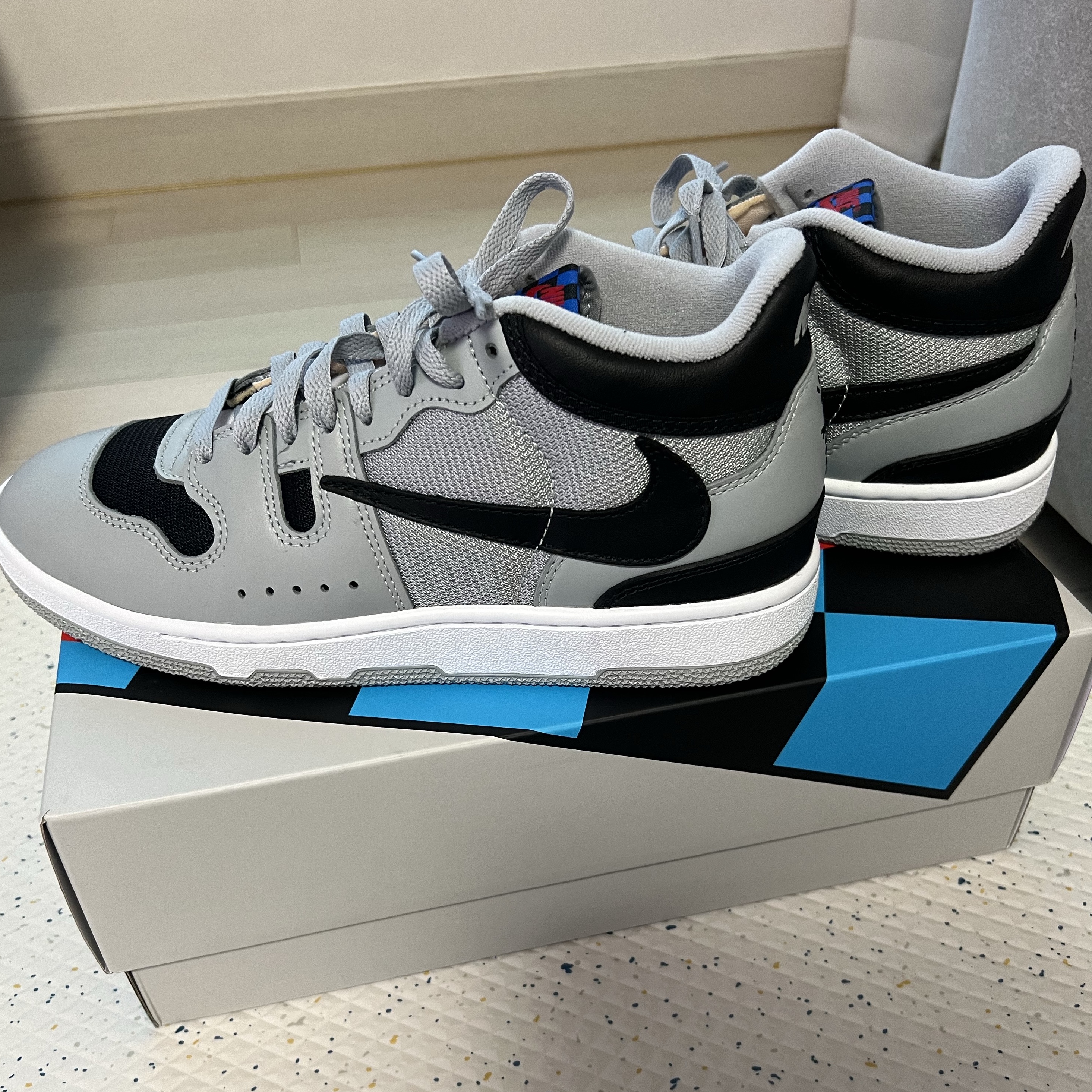 Nike x Travis Scott Mac Attack SP Light Smoke Grey 착용 스타일 - 1