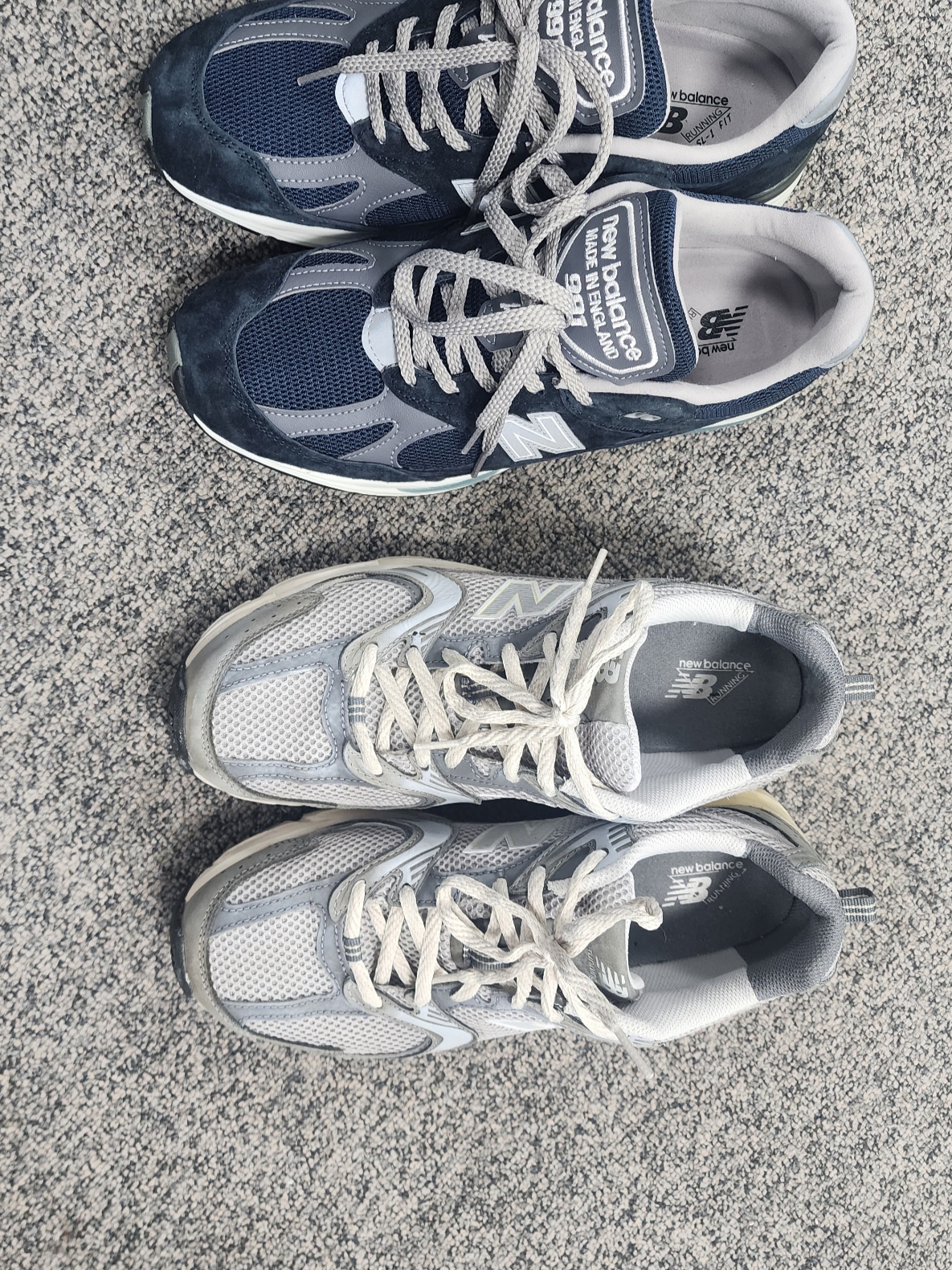 New Balance 991v2 Made in UK Dark Navy Smoked Pearl 착용 스타일