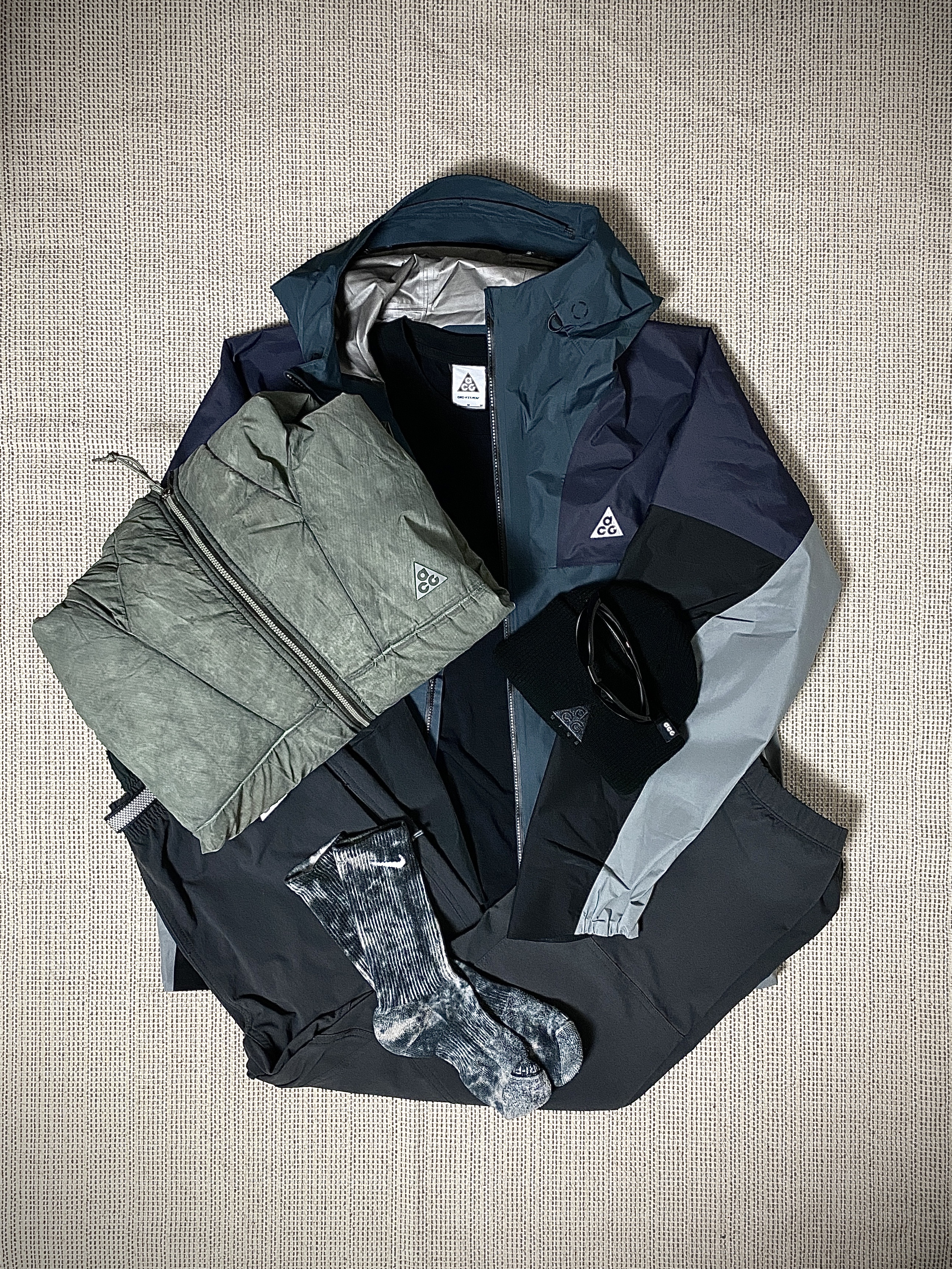 Nike ACG Small Logo Beanie Black, Oakley Eye Jacket Redux Matte Black Frame Prizm Grey Lenses High Bridge Fit μ°©μ© μ€νμΌ - 4