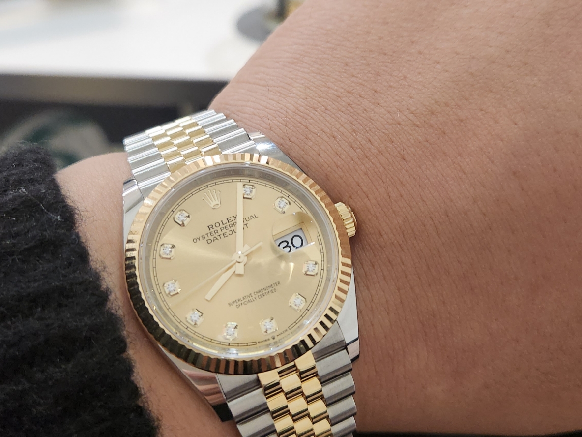 Rolex Datejust 36mm 126233 Champagne Diamond-Set Jubilee 착용 스타일