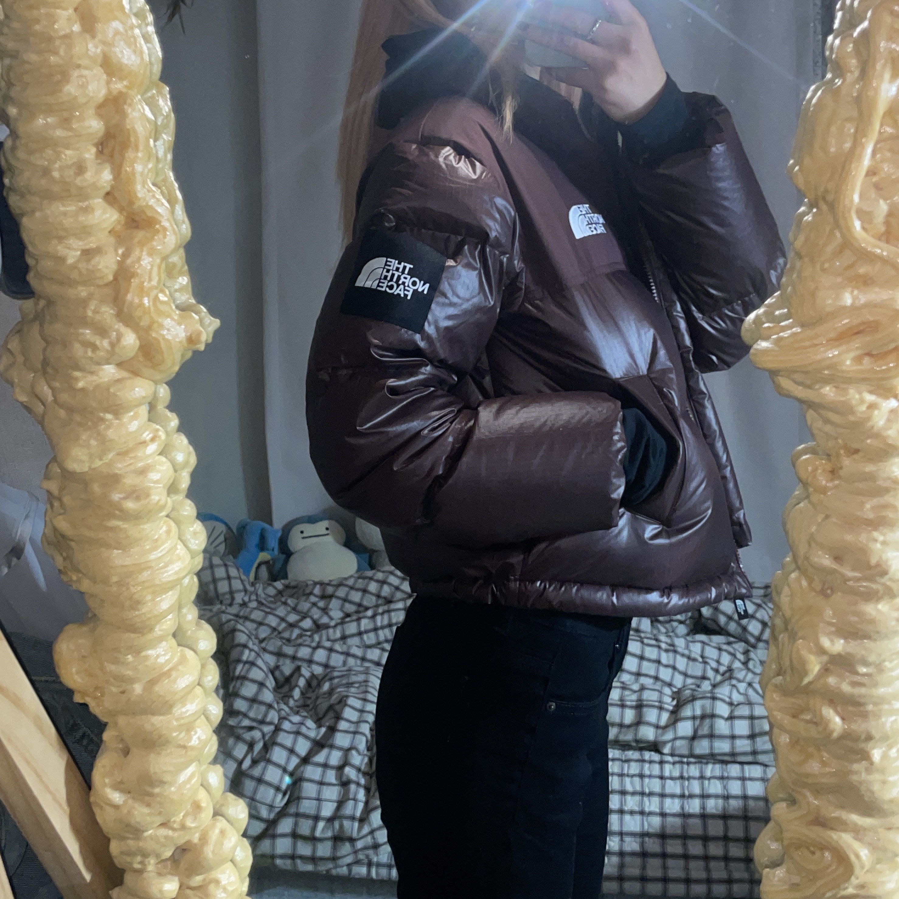 (W) The North Face White Label Novelty Nuptse Down Jacket Cocoa Brown, (W) Dr. Martens 1490 Virginia Black 착용 스타일 - 3