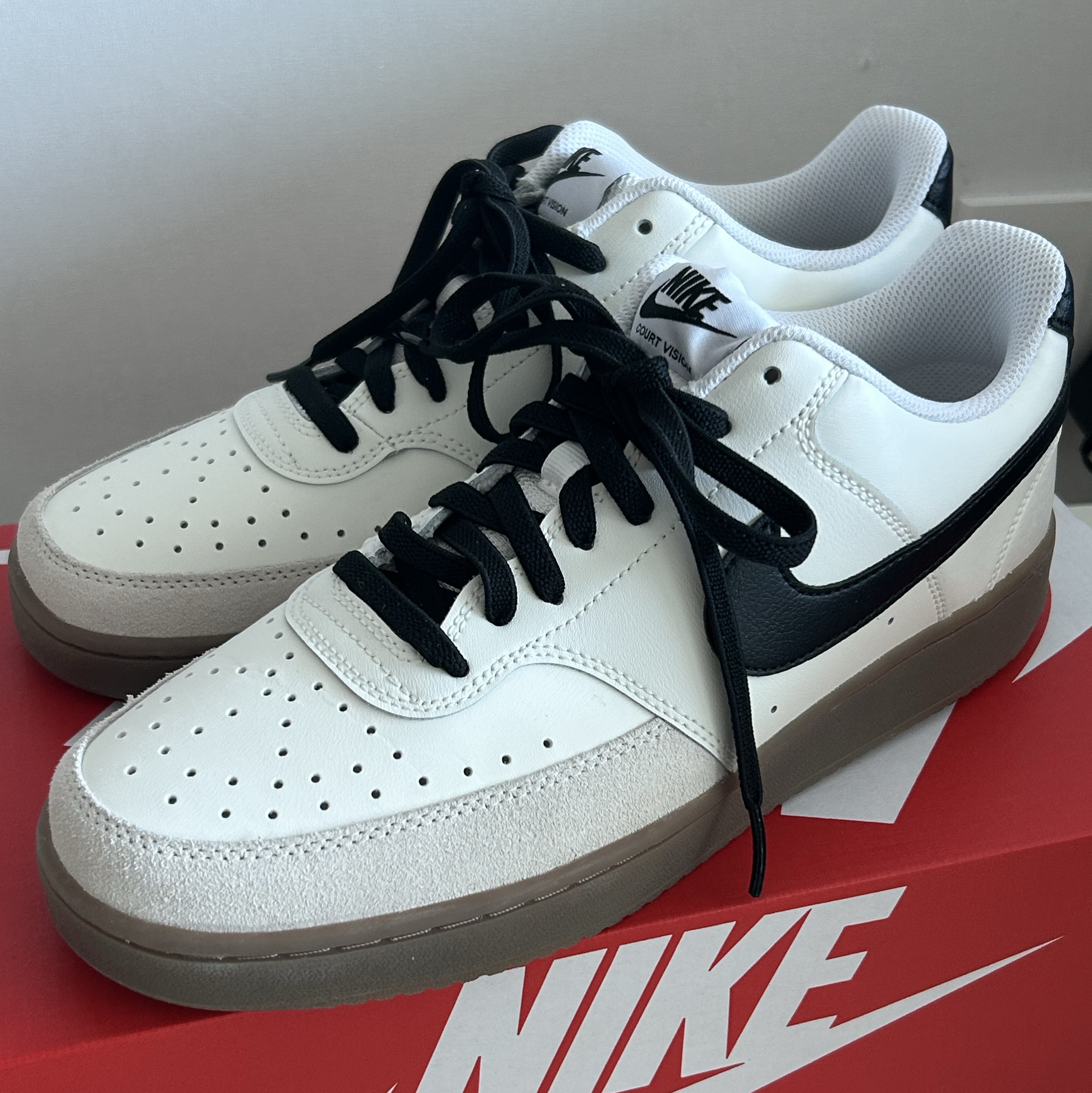 Nike Court Vision Low Sail Light Orewood Brown 착용 스타일