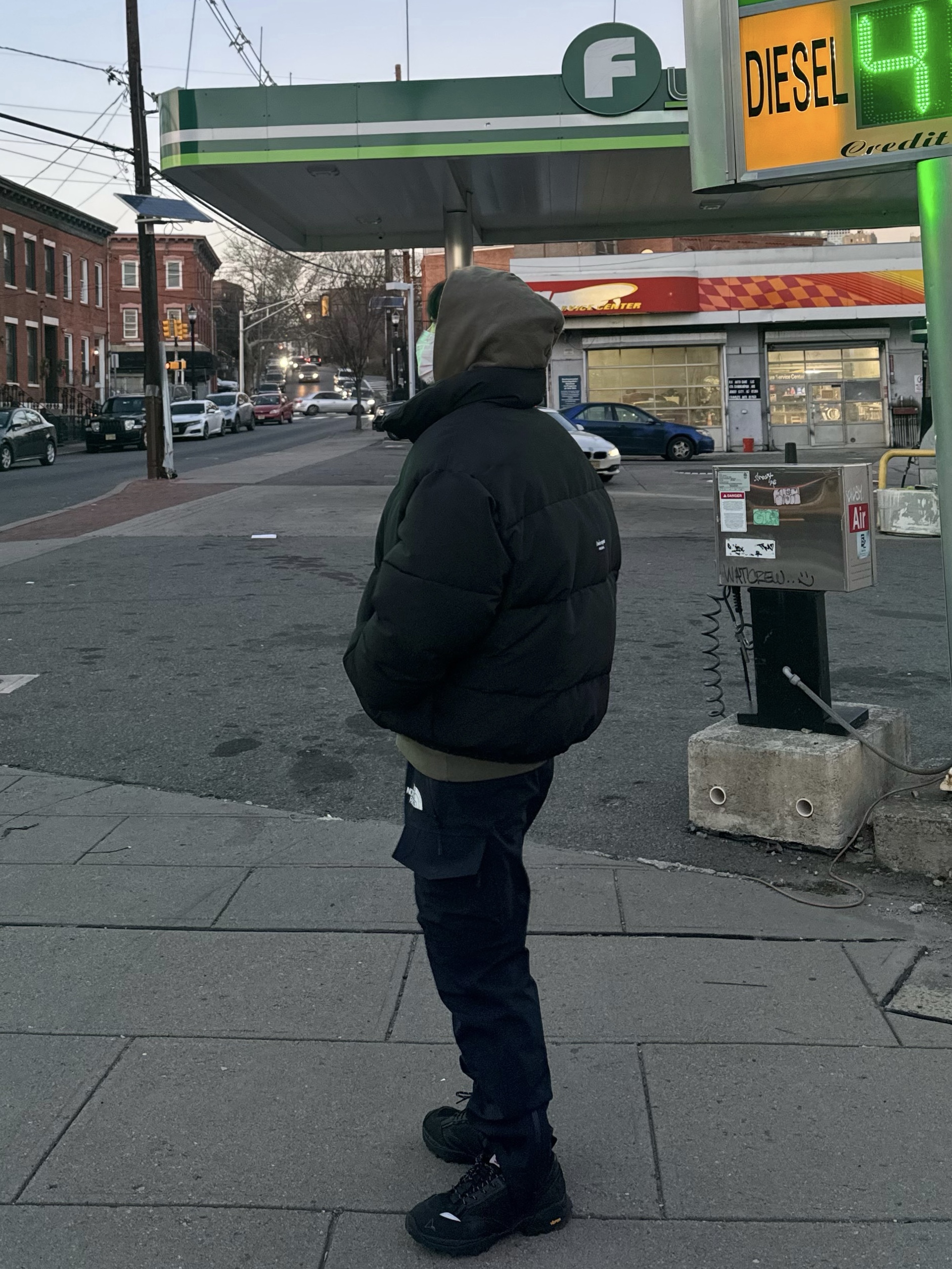 Undermycar Mu.15 Anti Fxxking Logo Play Triple Logo Crop Padding Jacket Black, The North Face x Undercover Soukuu Geodesic Shell Pants TNF Black Aviator Navy 착용 스타일 - 2