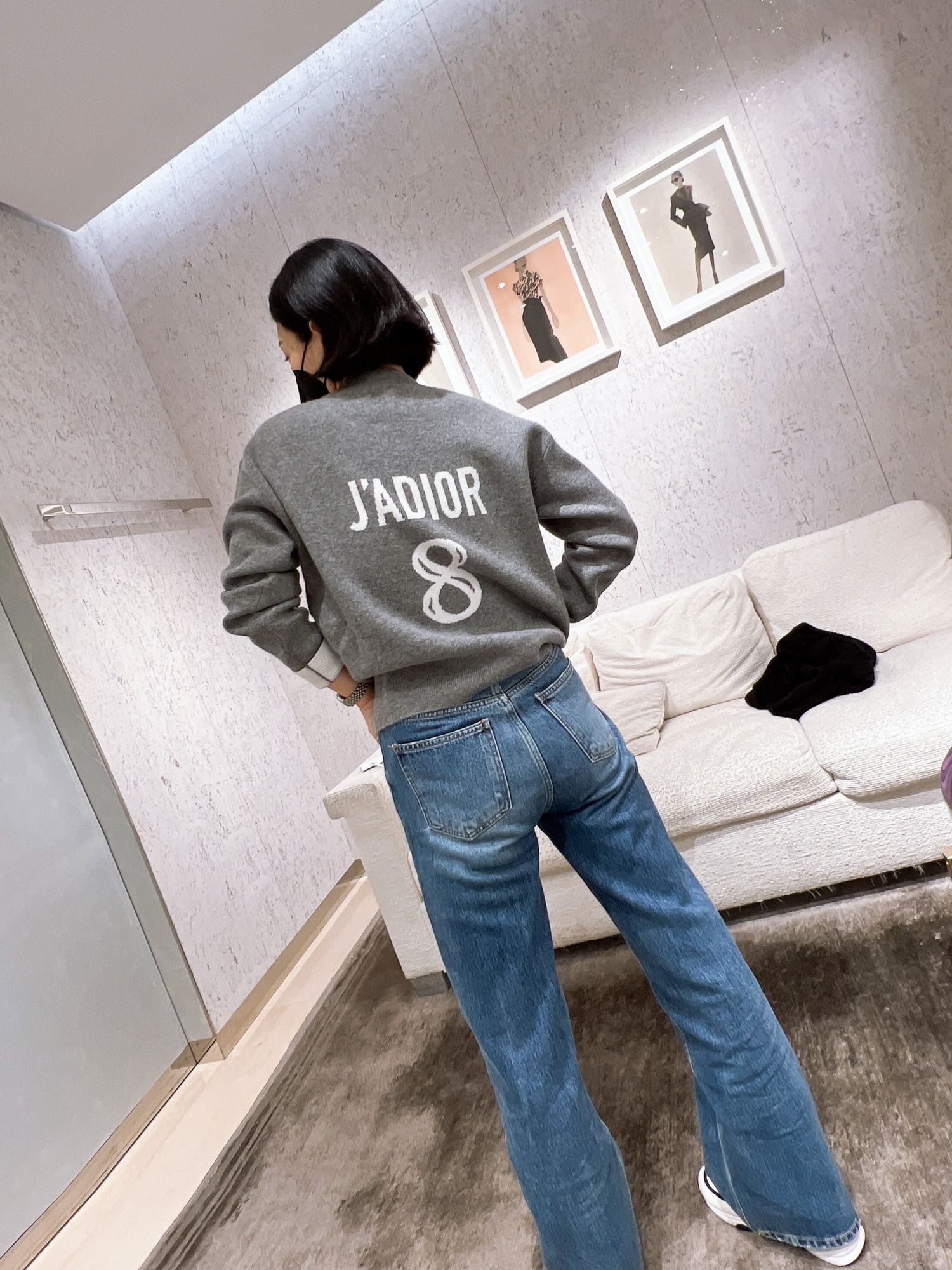 (W) Dior J'Adior 8 Boxy Sweater Cashmere Black 착용 스타일