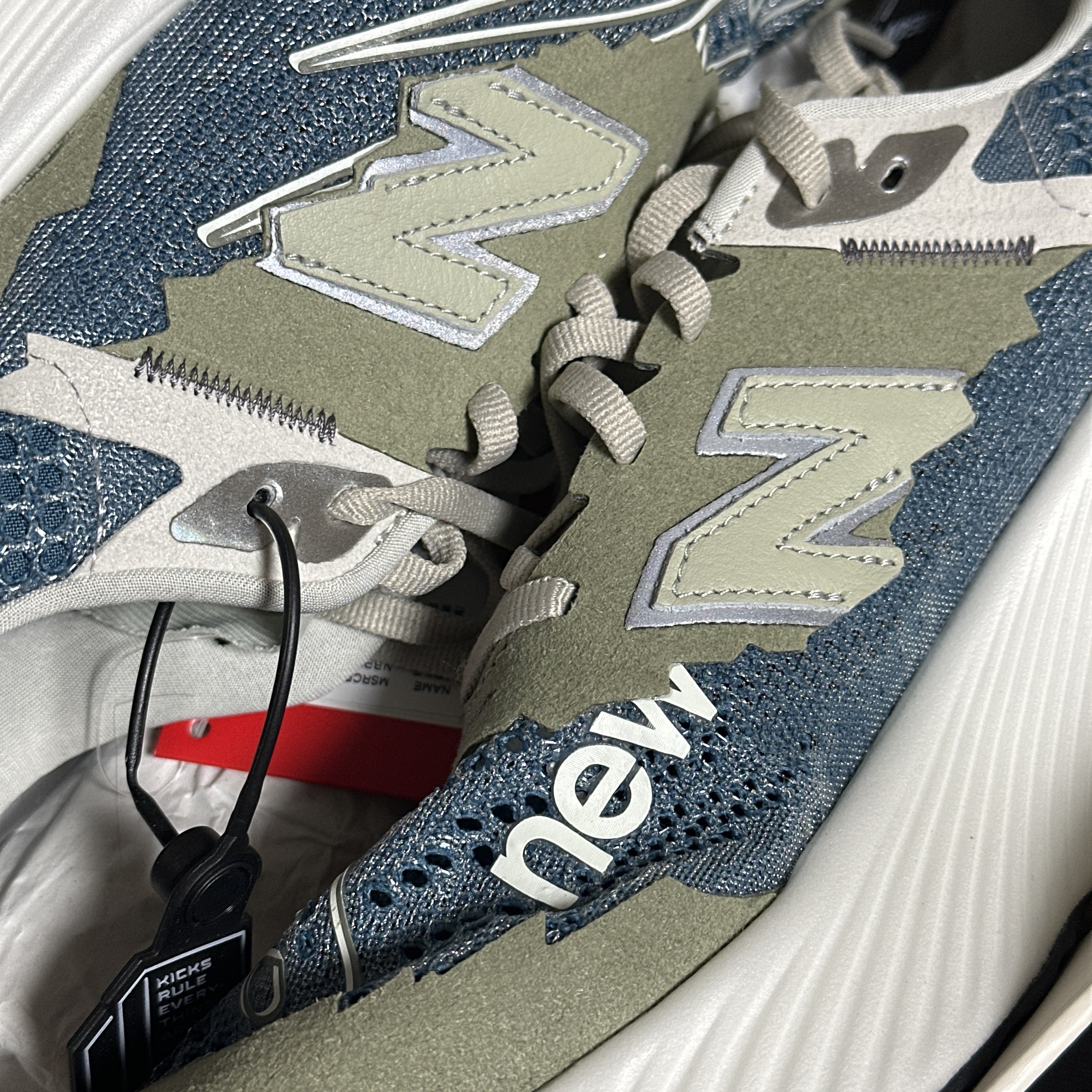 New Balance x Tokyo Design Studio FuelCell RC Elite v2 Blue Vetiver 착용 스타일