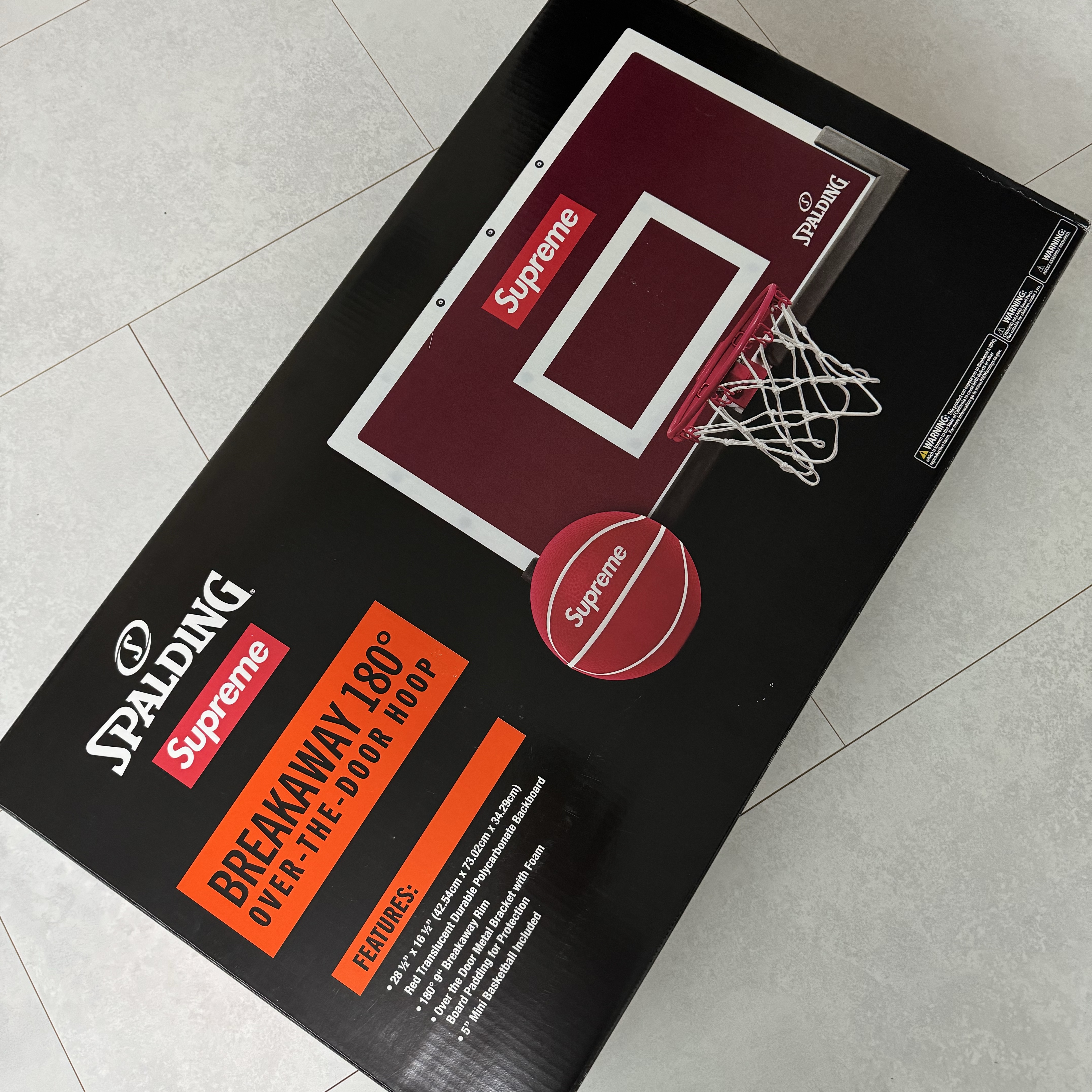 Supreme x Spalding Mini Basketball Hoop Red  - 23FW 착용 스타일