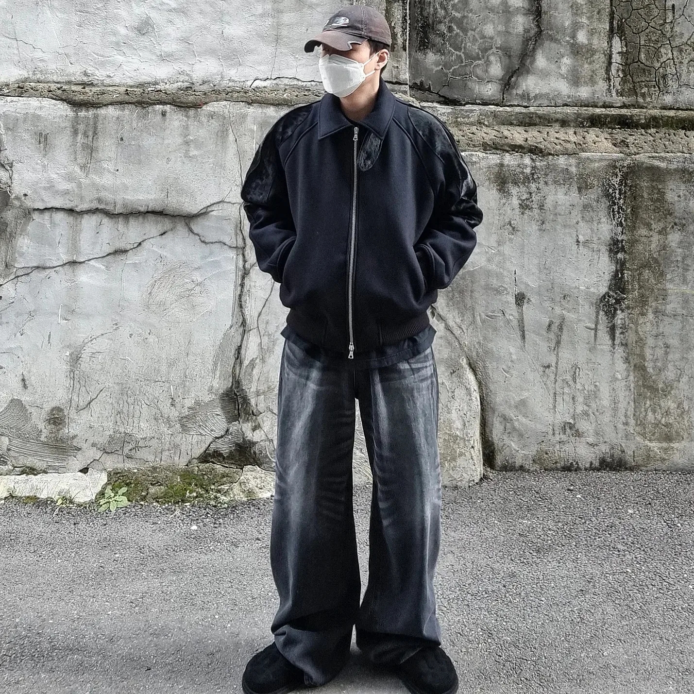 Undermycar Legiana Calf Hair Blouson Iris - 23FW, Balenciaga Gaffer Cap Black 착용 스타일 - 1