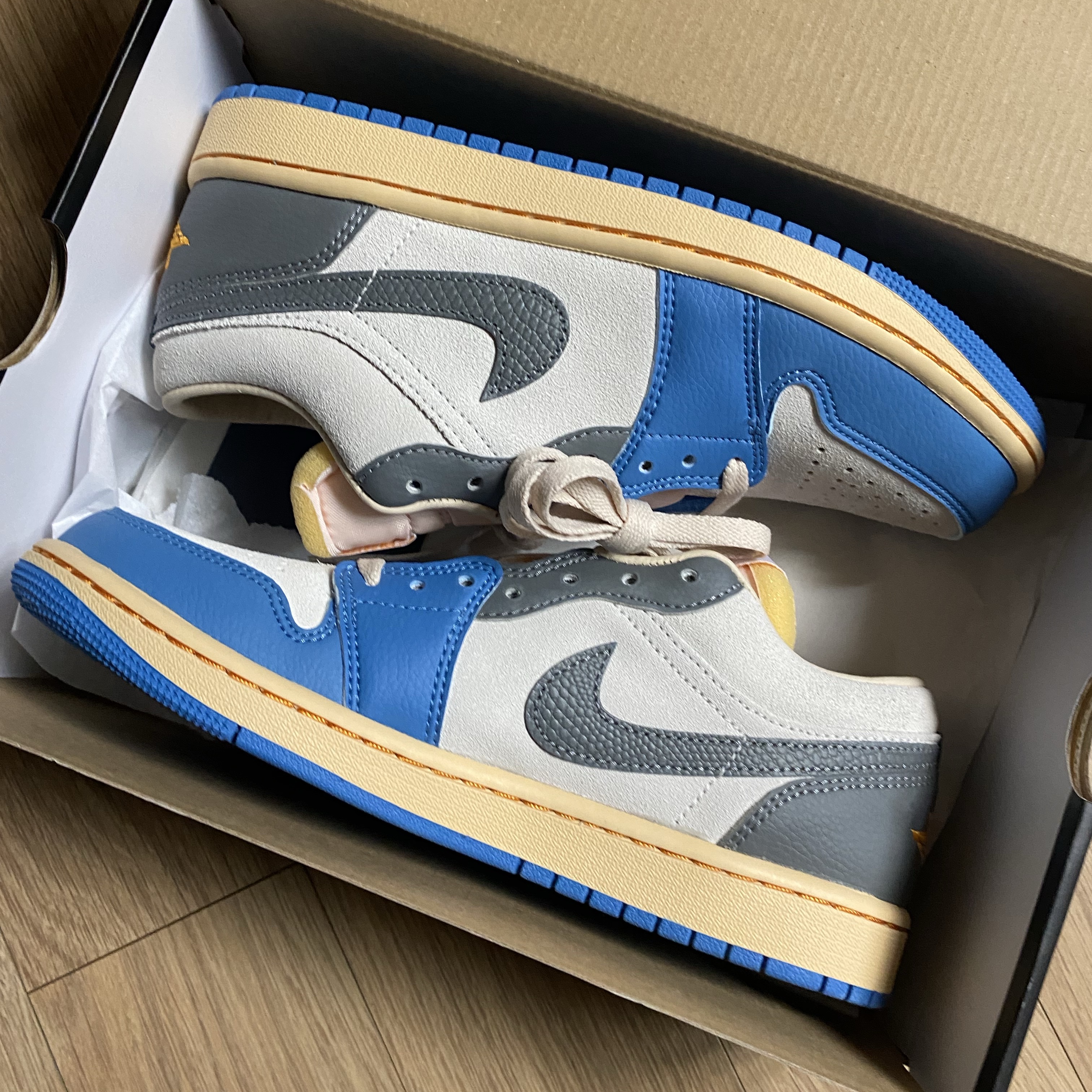 Jordan 1 Low SE Tokyo 96 착용 스타일