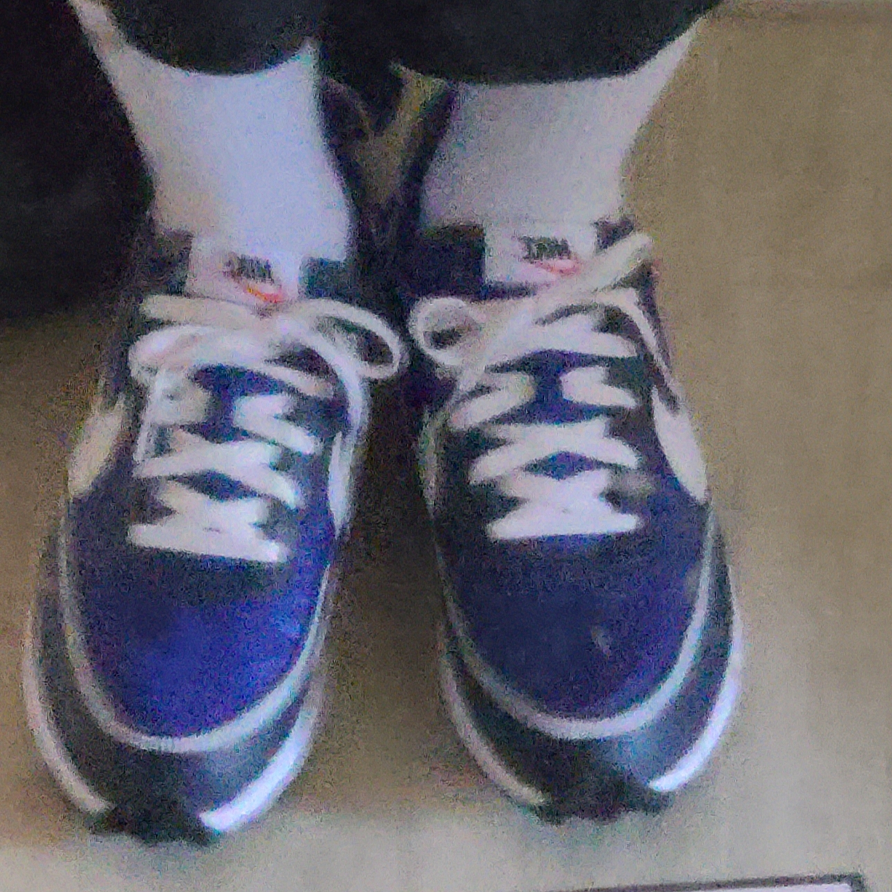 Nike Waffle Debut SE Deep Royal Obsidian 착용 스타일