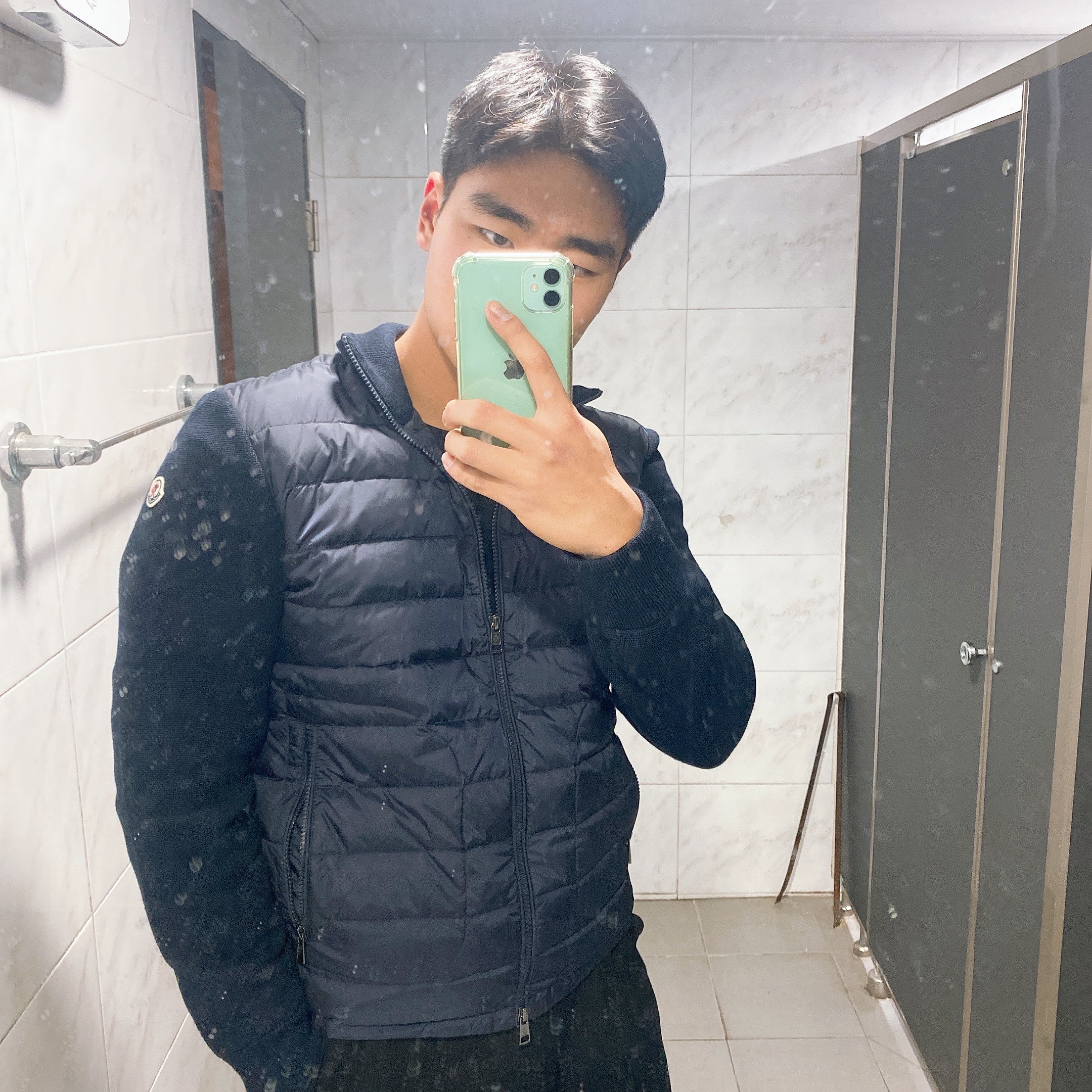 Moncler Padded Wool Cardigan Black - 22FW 착용 스타일